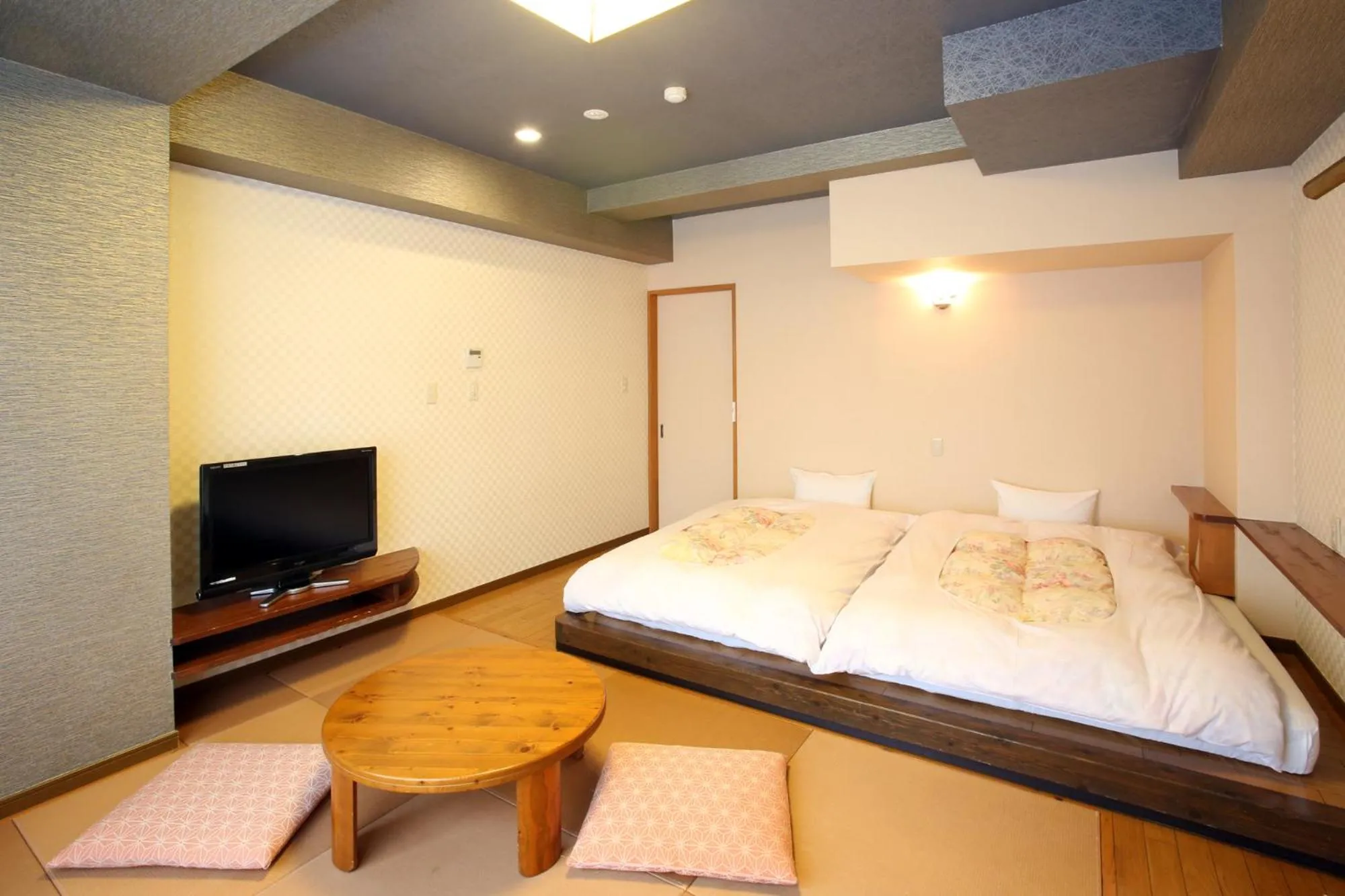 Photo of the whole room, Bed in Yumeoi-so