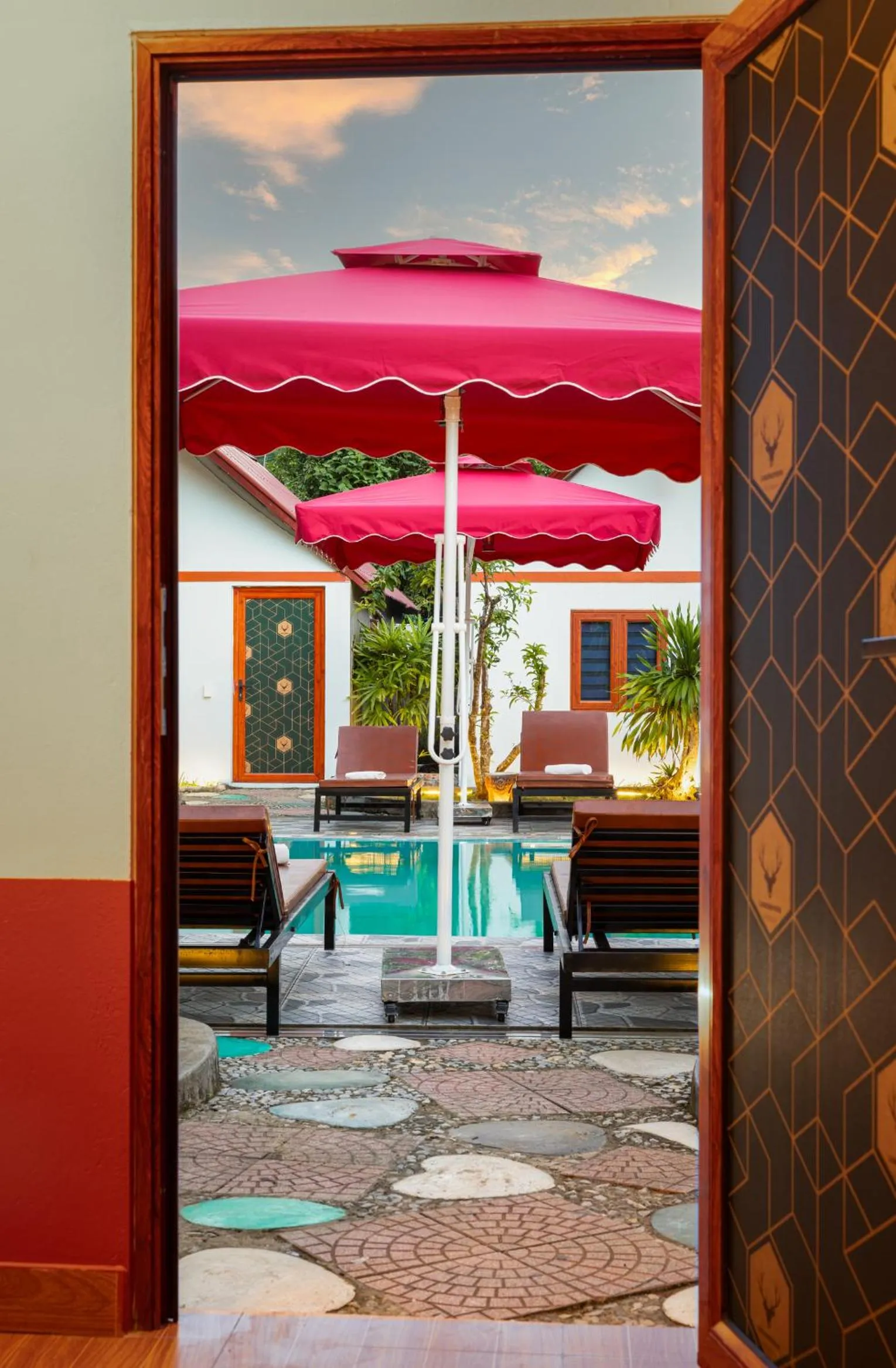 Patio in Cat Ba Serena Homestay And Swimming Pool