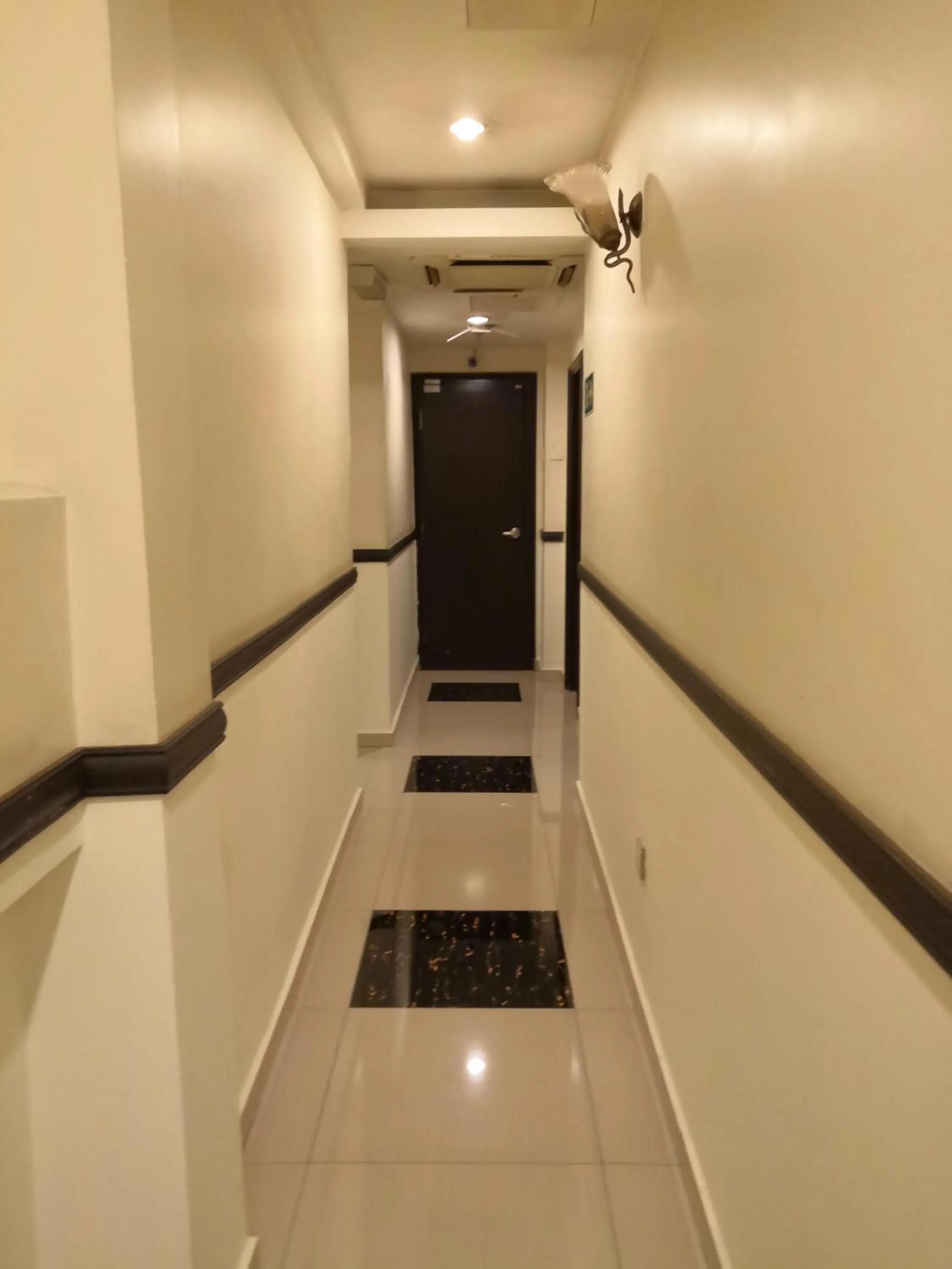 Floor plan in Hotel Sri Sutra PJ 222