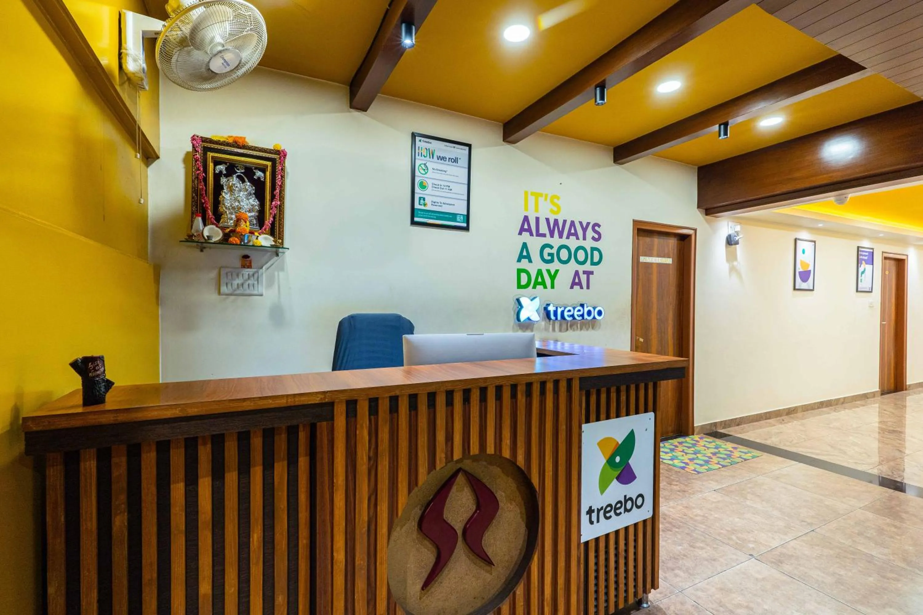 Lobby or reception in Treebo Kings Orchid