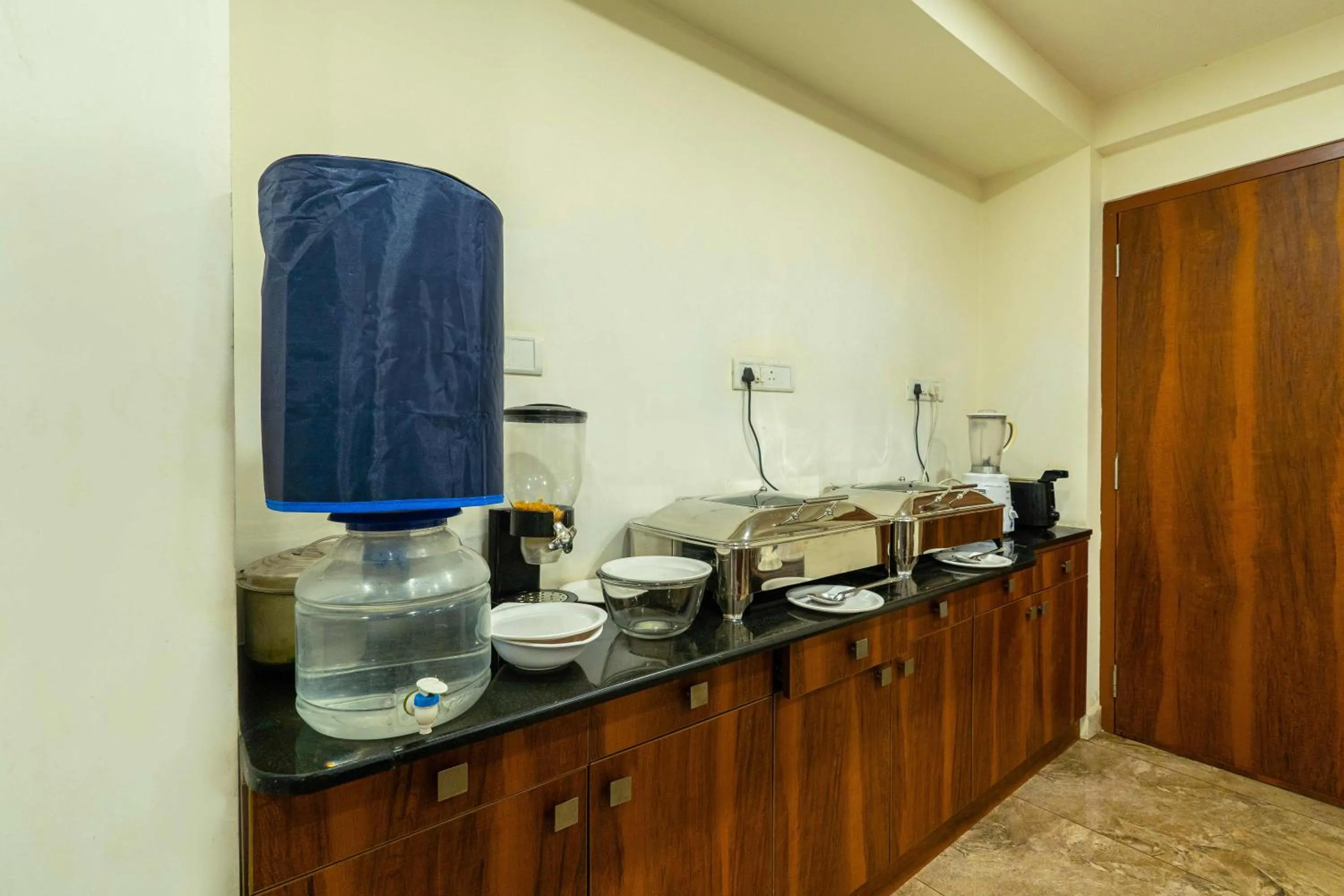 Breakfast in Treebo Kings Orchid