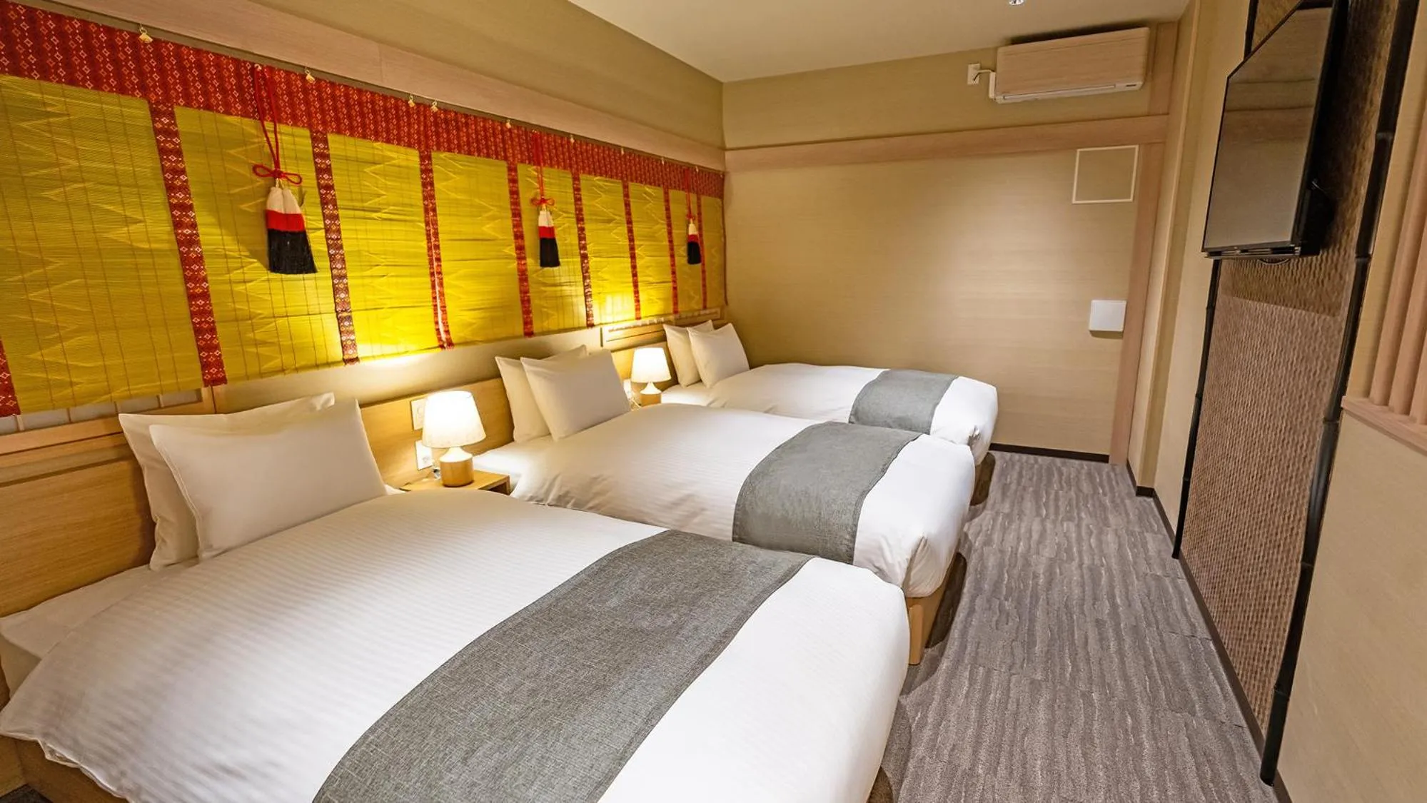 Bed in Stay SAKURA Tokyo Asakusa Yokozuna Hotel