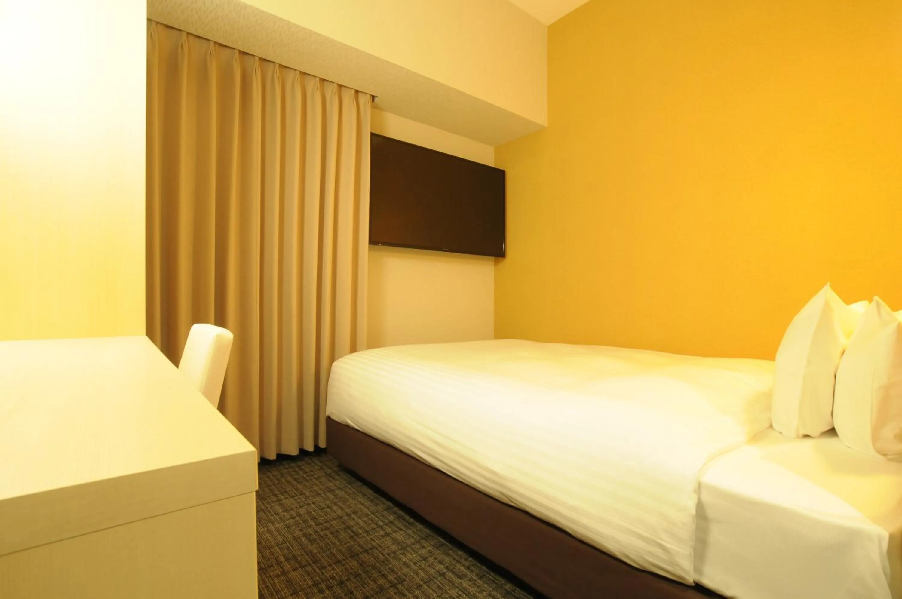 Bed in AB Hotel Omihachiman