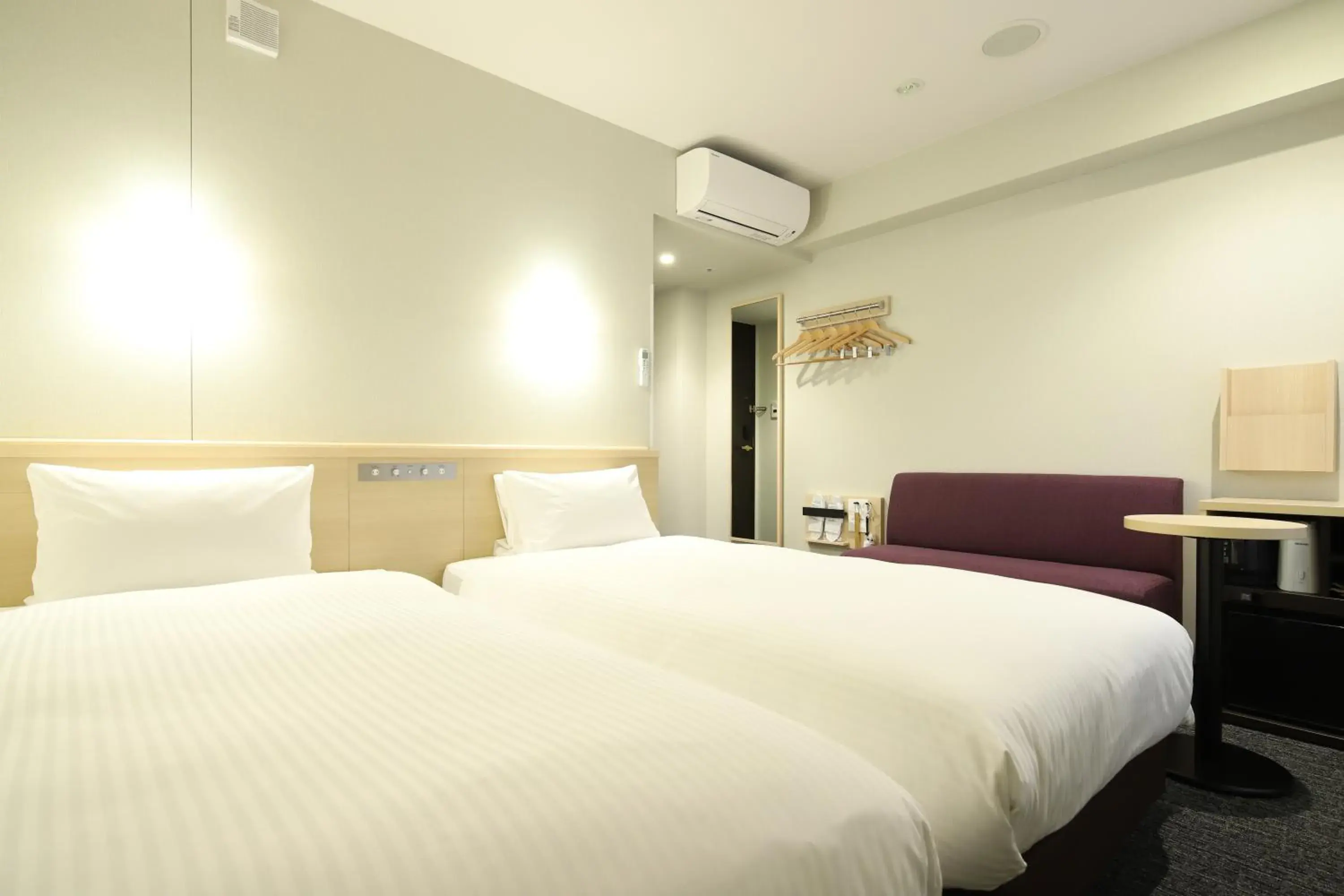 Twin Room - single occupancy - Non-Smoking in AB Hotel Osaka Sakaisuji Hommachi Twin Room - single occupancy - Non-Smoking in AB Hotel Osaka Sakaisuji Hommachi