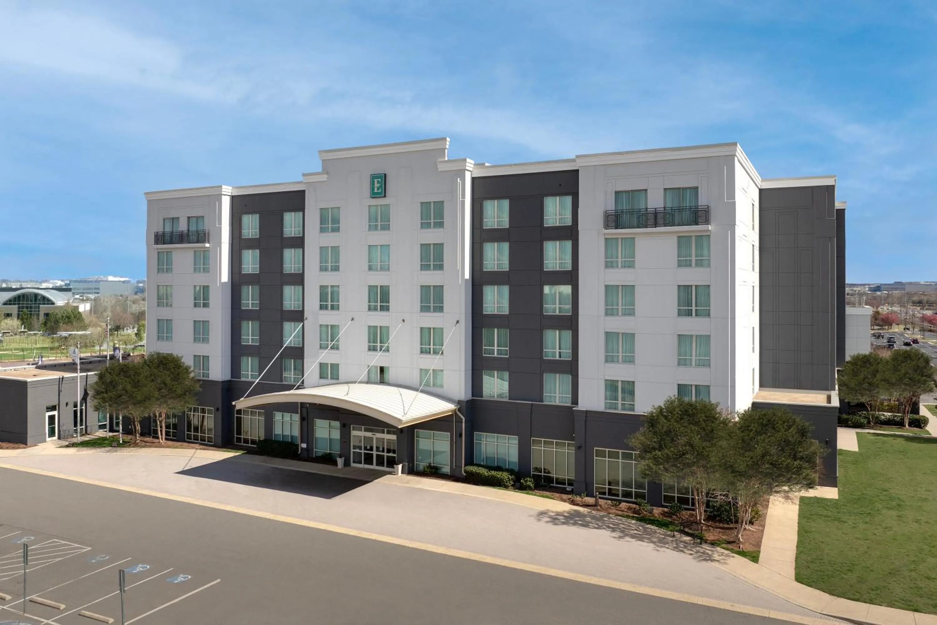 Property building in Embassy Suites by Hilton Dulles North Loudoun