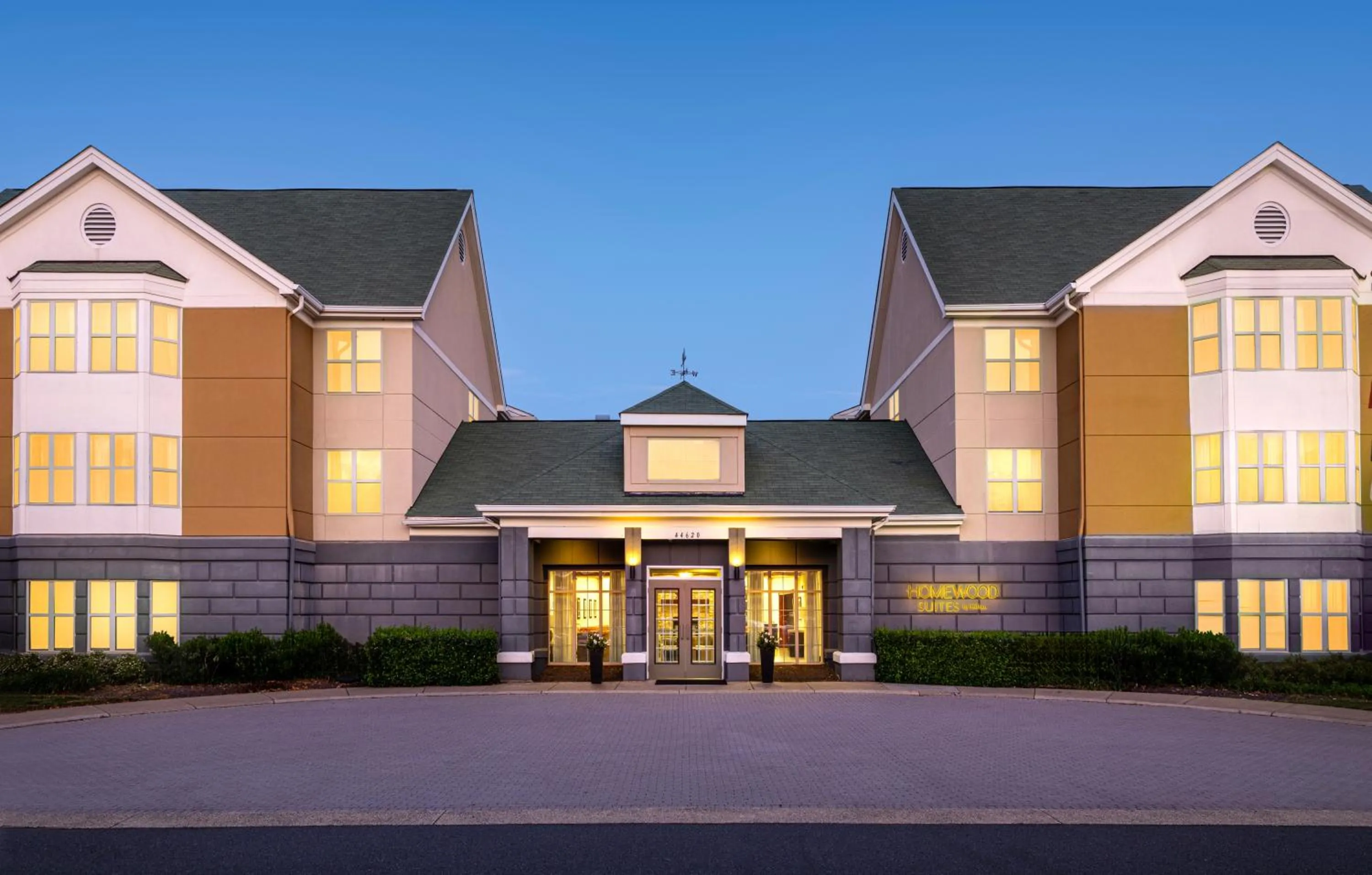 Property building in Homewood Suites by Hilton Dulles-North Loudoun