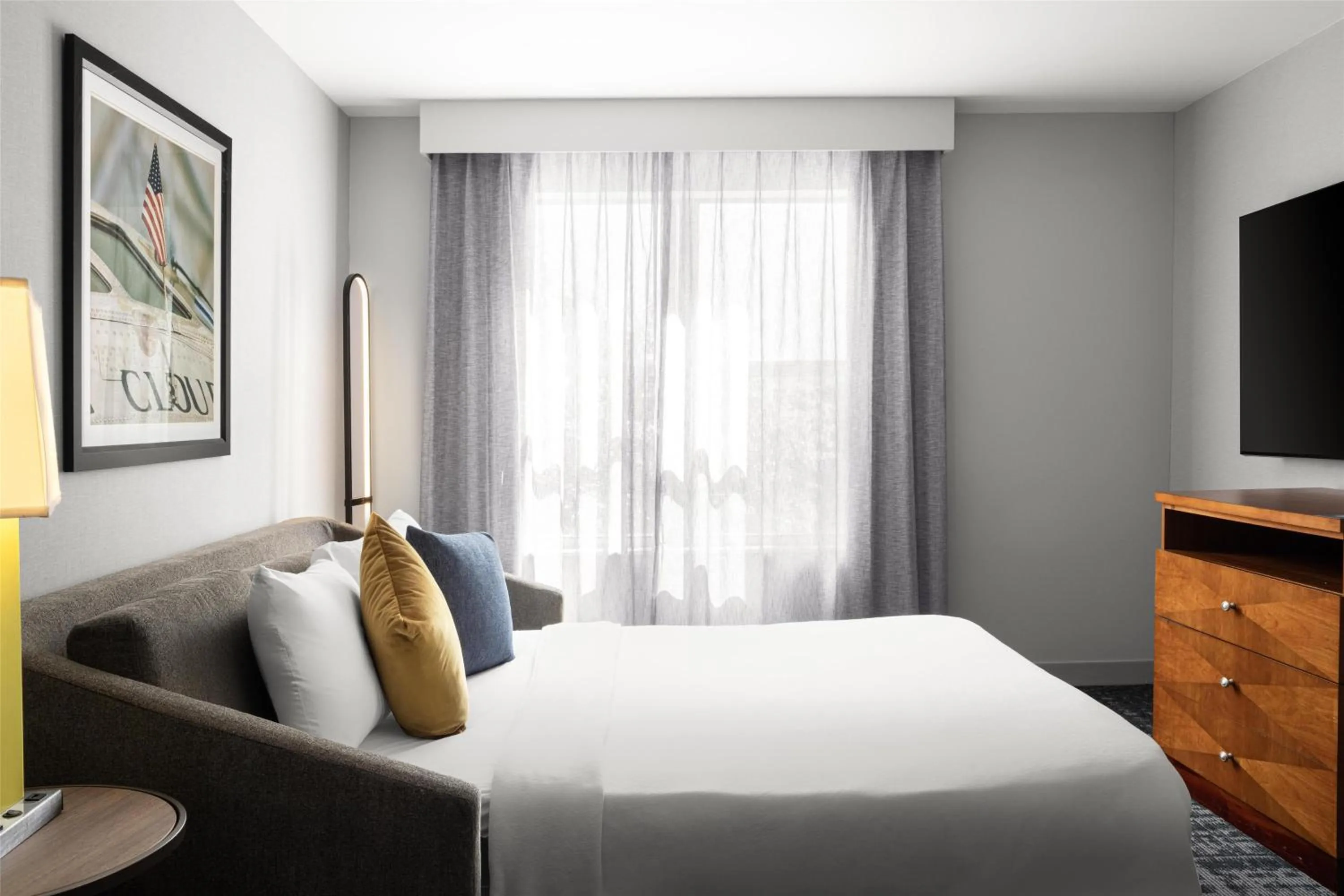 Bed in Homewood Suites by Hilton Dulles-North Loudoun