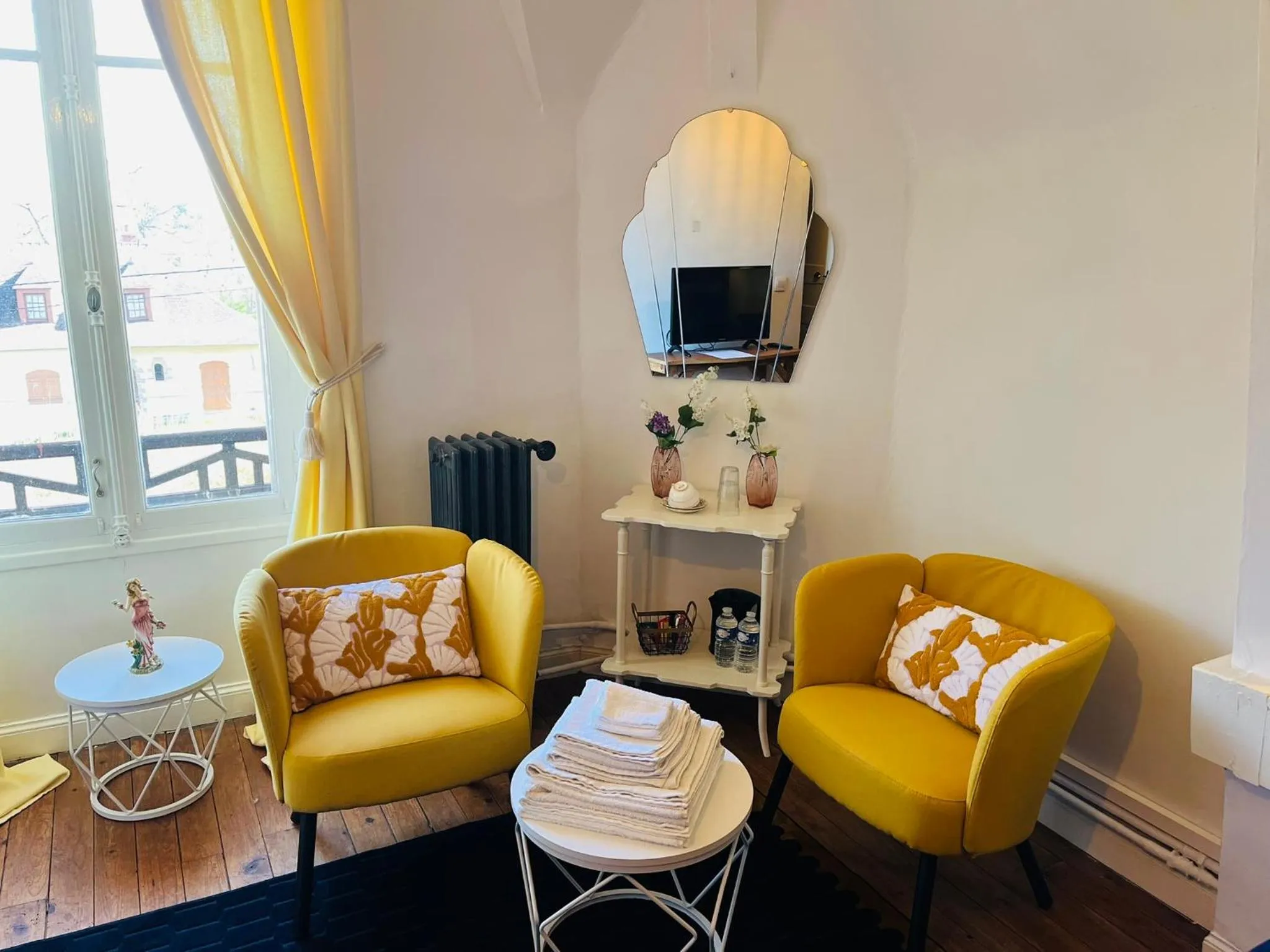 Seating area in Maison de la Comtesse