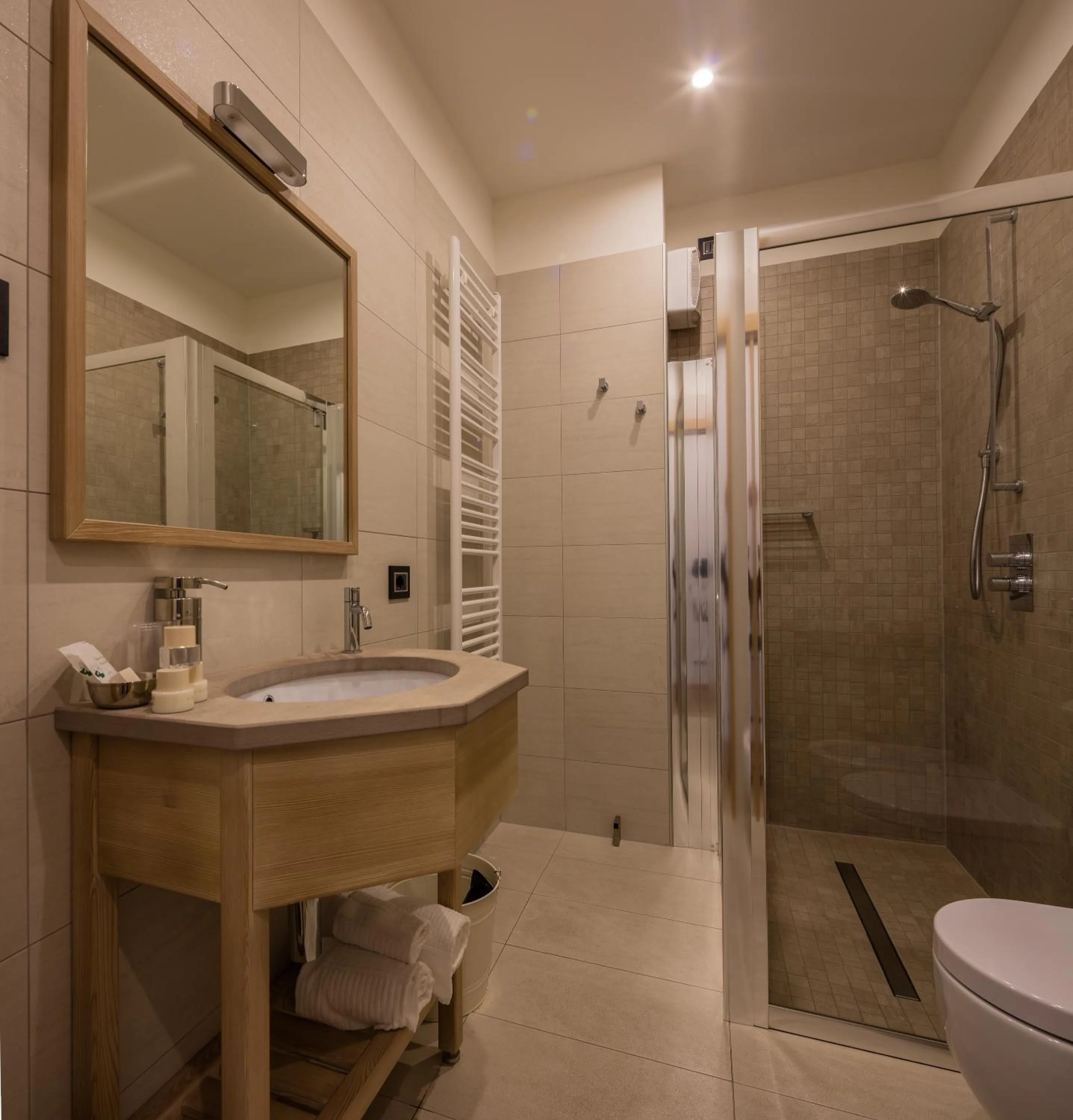 Bathroom in Albergo Caffe Centrale