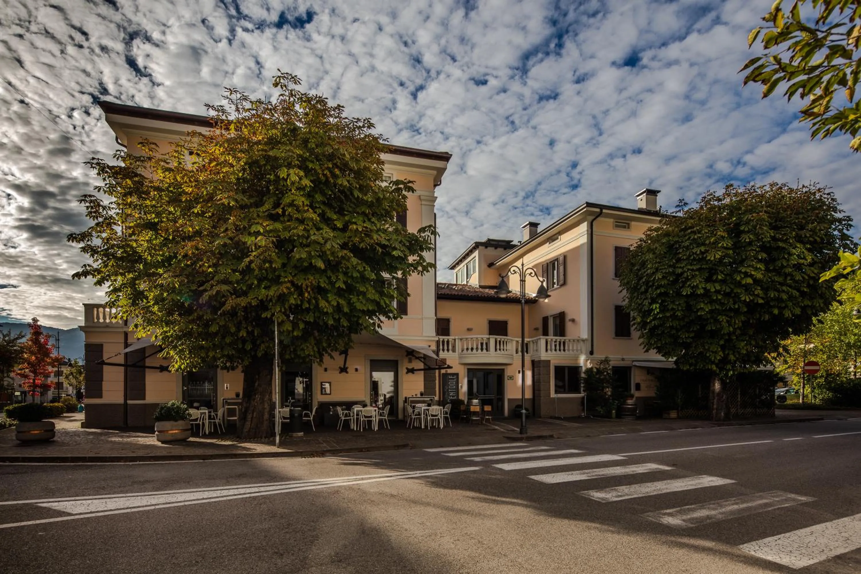 Facade/entrance in Albergo Caffe Centrale