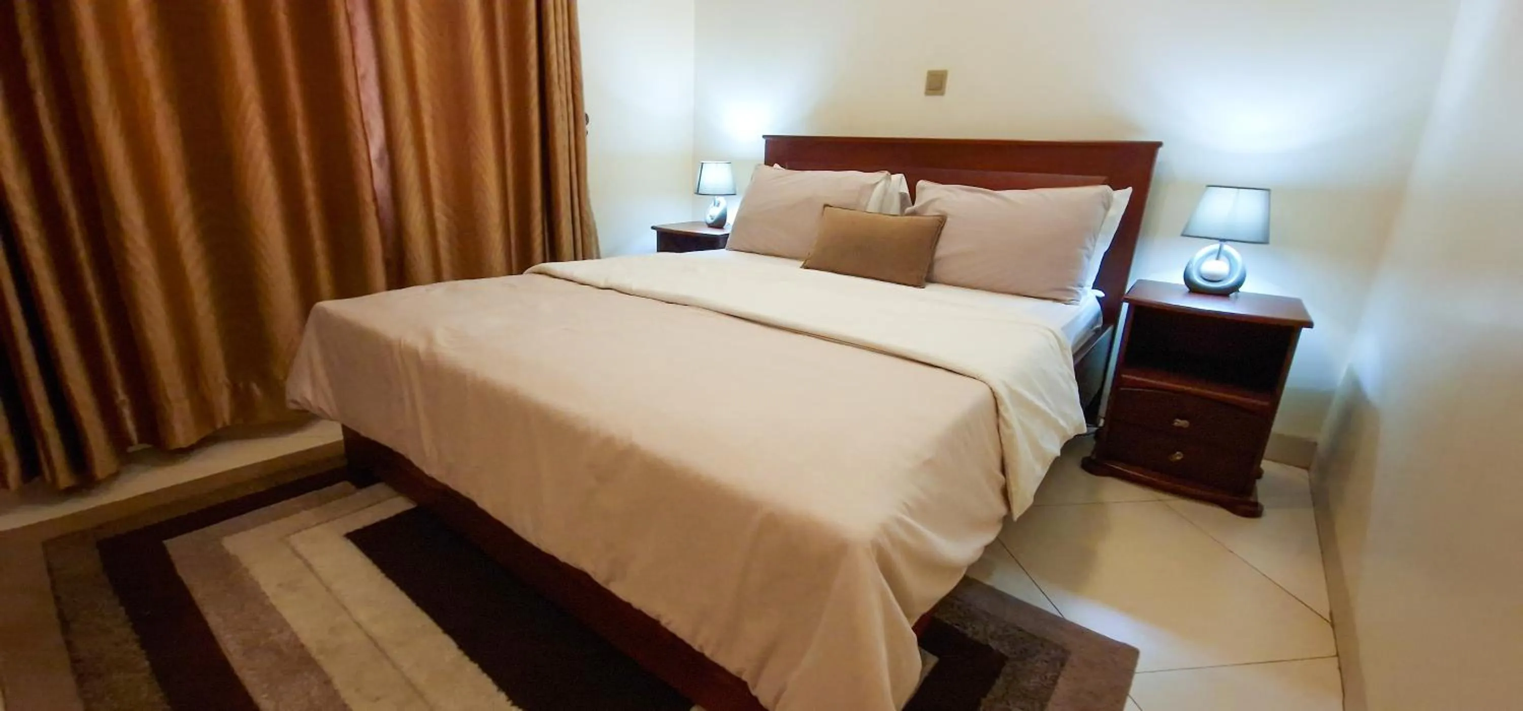 Bedroom, Bed in Eric Wilkins Apartments