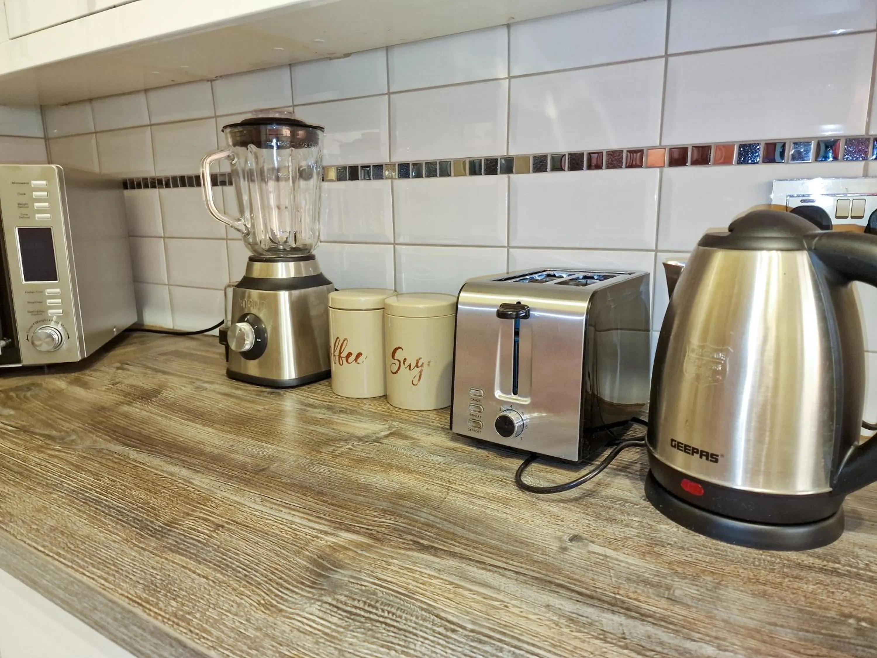 Coffee/tea facilities in Eric Wilkins Apartments