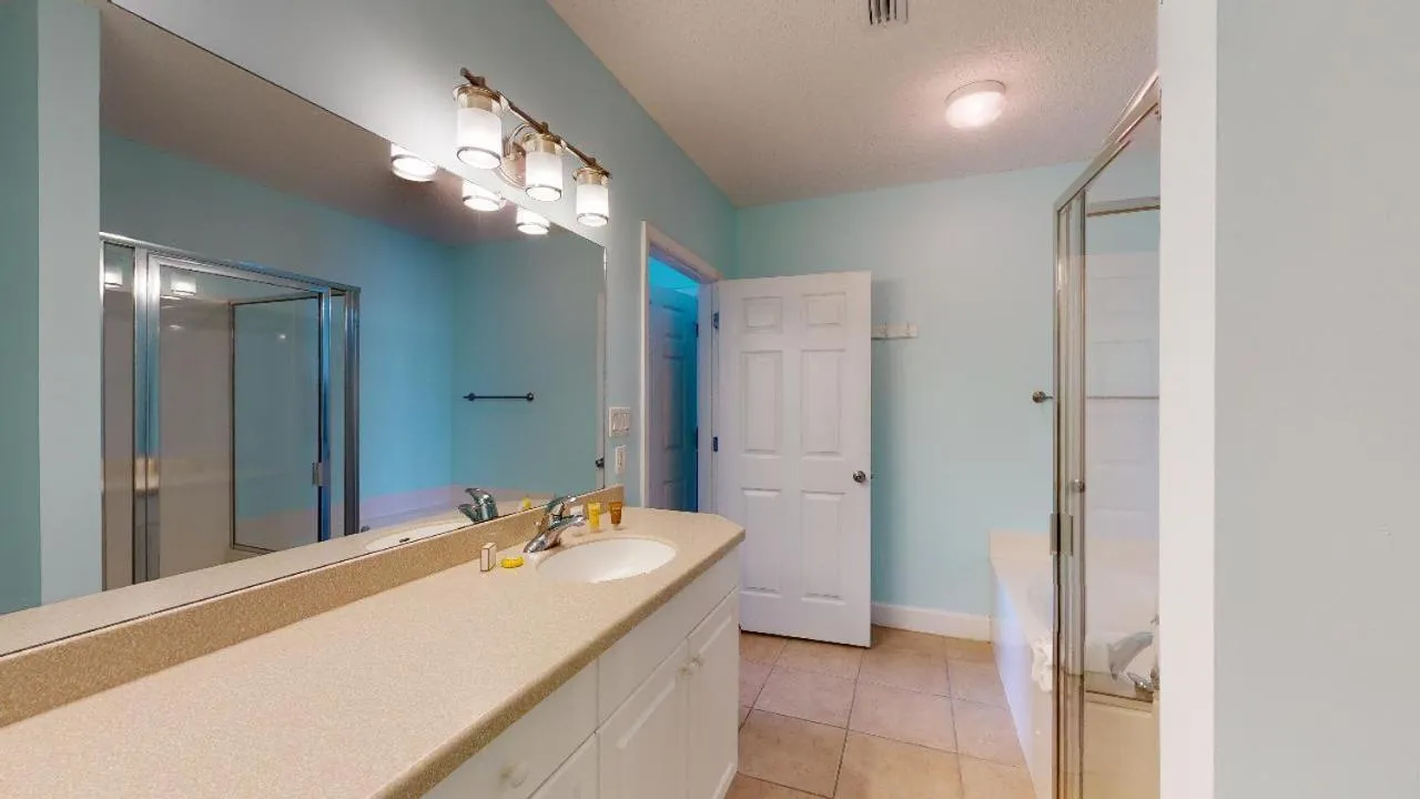 Windemere Condominiums