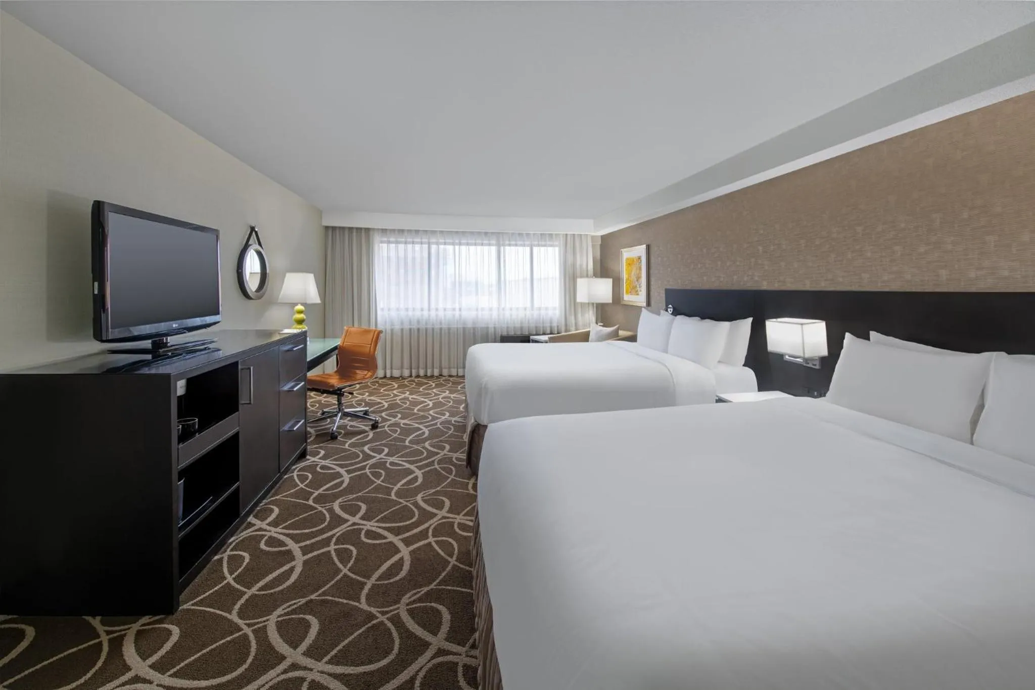 Photo of the whole room, Bed in Crowne Plaza Kitchener-Waterloo by IHG