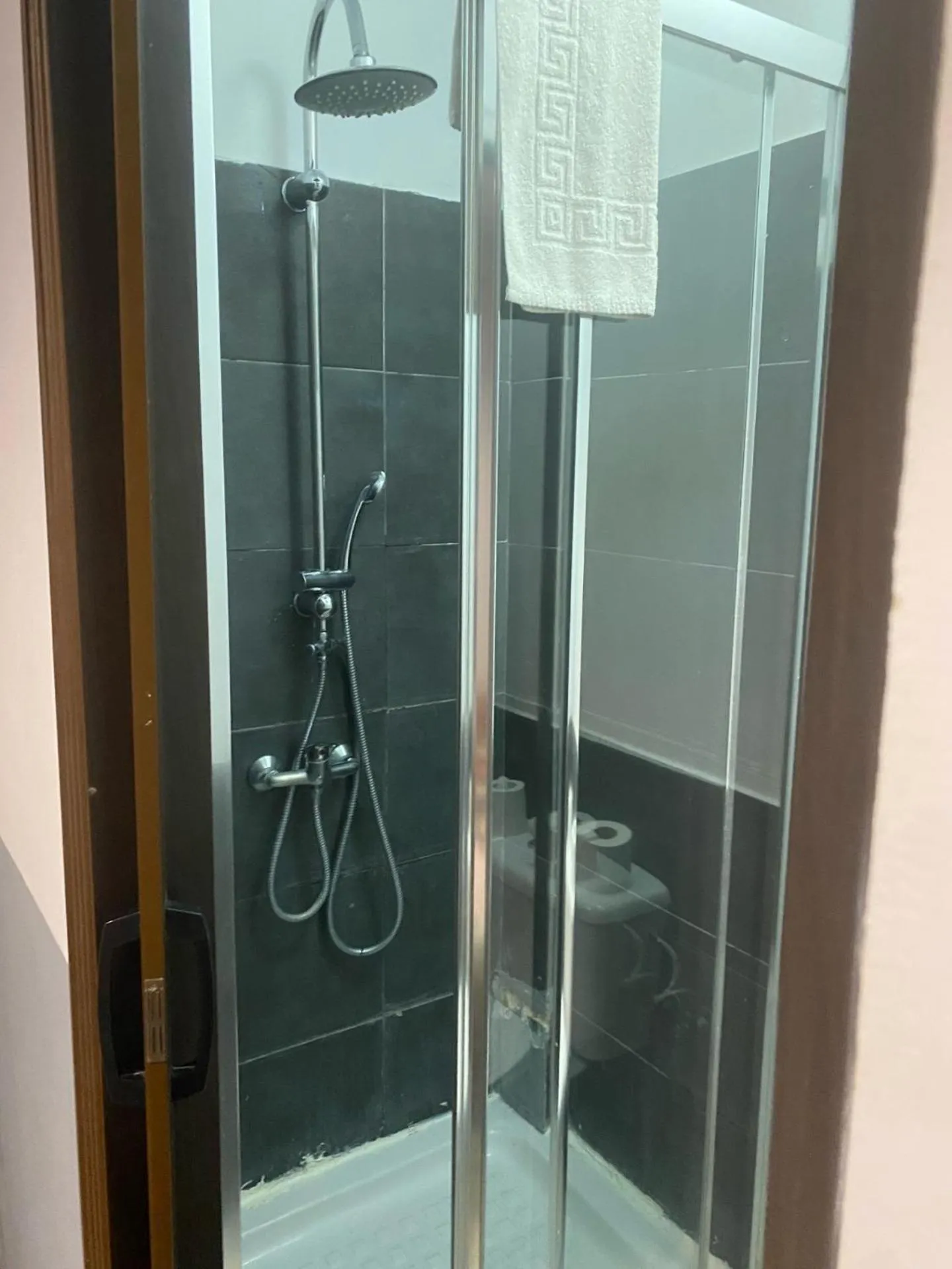 Shower in Hostal The Monkey Room