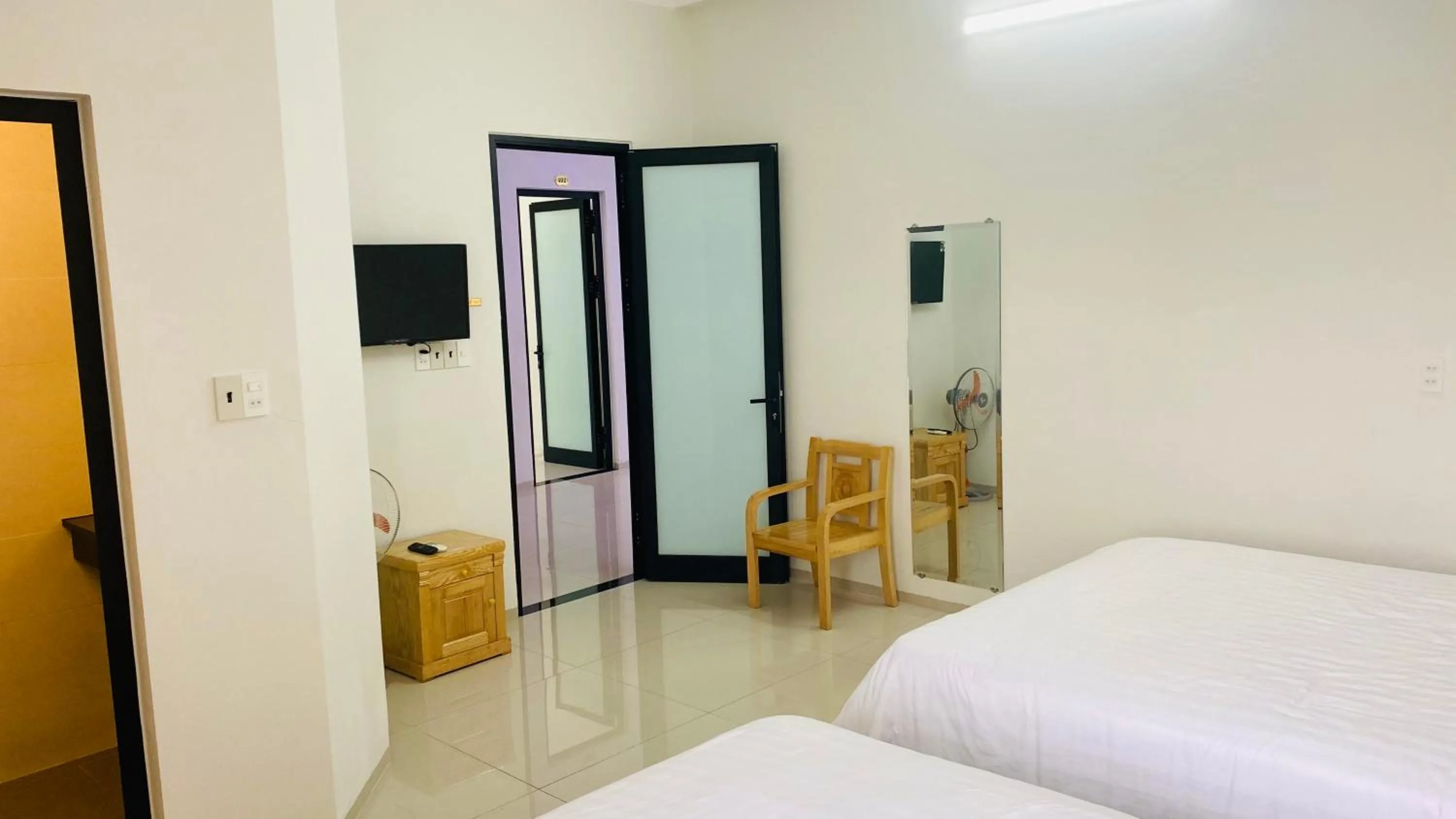 Property building, Bed in Hue Classic Hotel