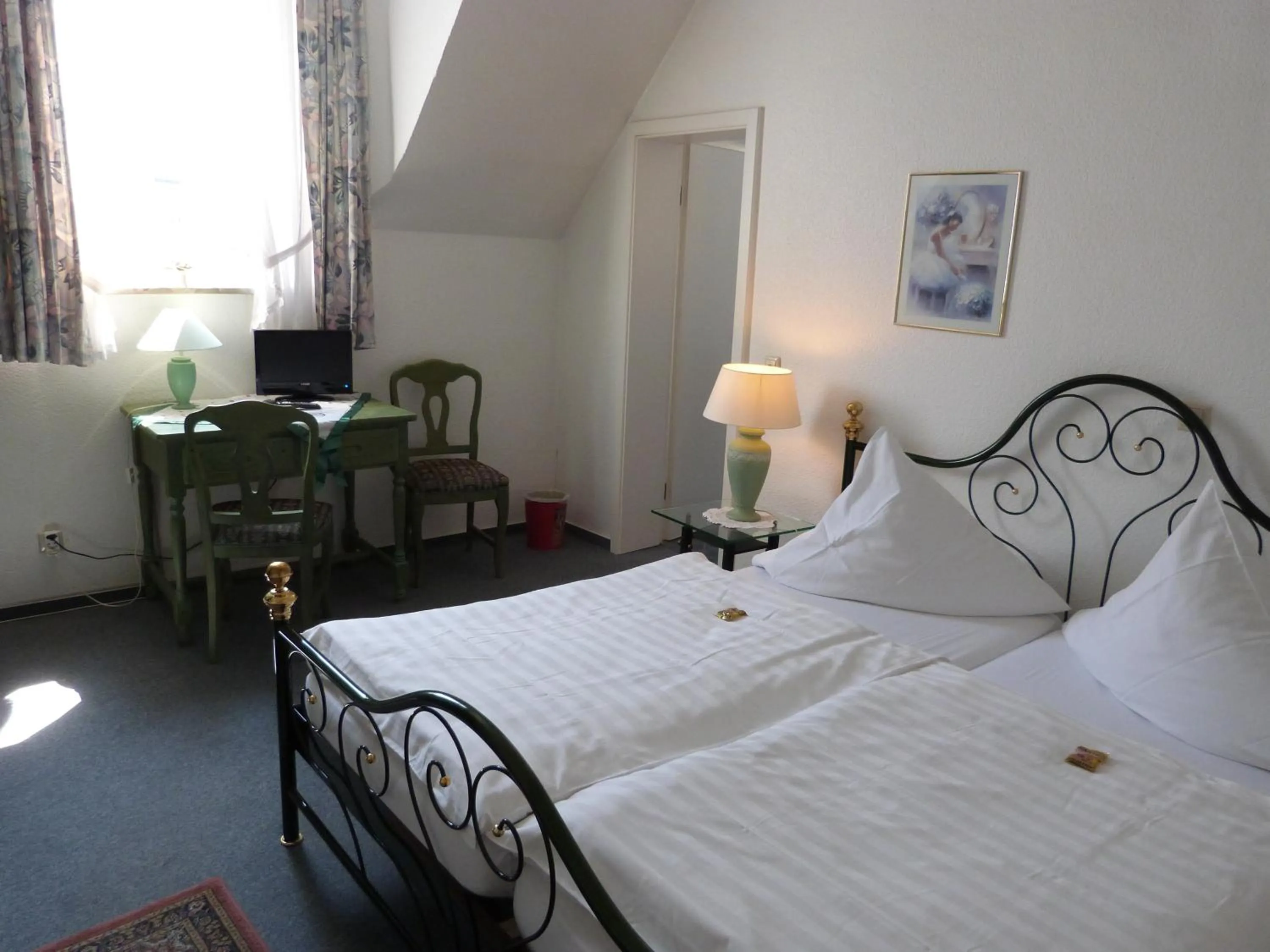 Day, Bed in Hotel Jägerhof