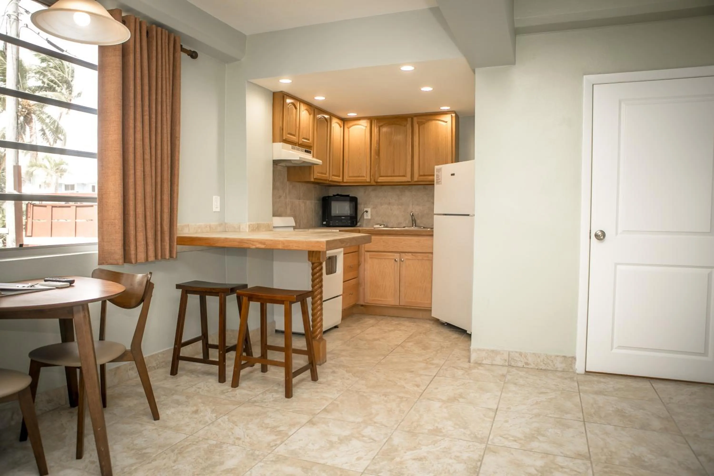 Kitchen or kitchenette in Ragged Edge Resort & Marina