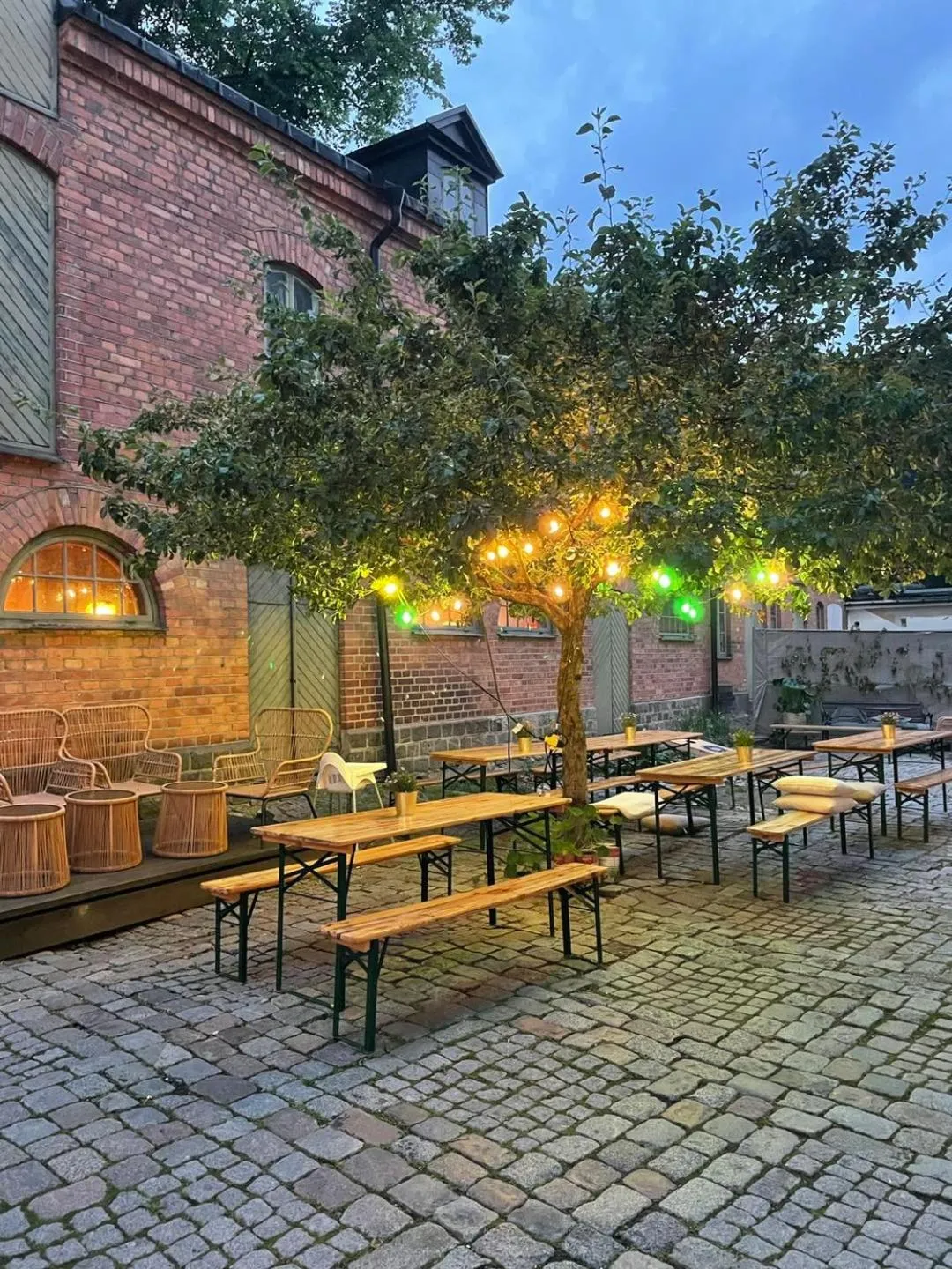 Restaurant/places to eat in Botanika Uppsala