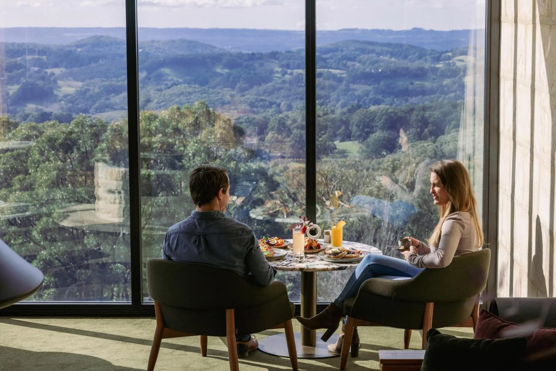 Breakfast in Sequoia Lodge