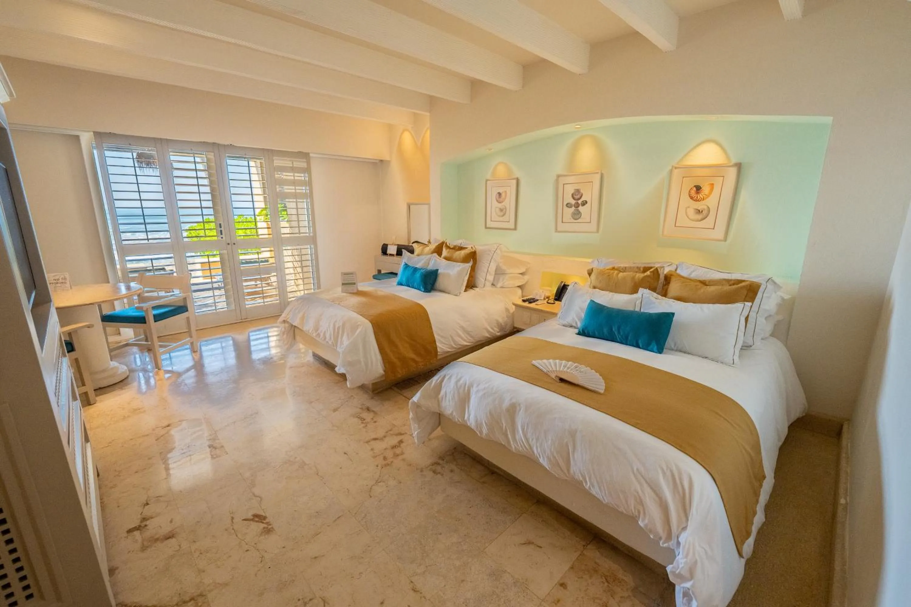 Bed in Hotel Tres Vidas Acapulco