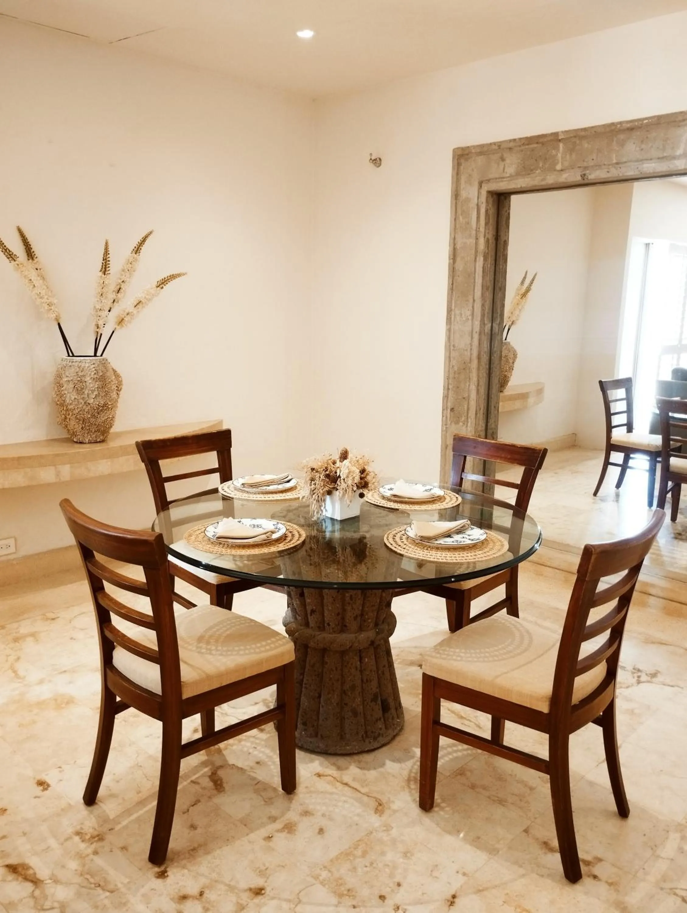Dining area in Hotel Tres Vidas Acapulco