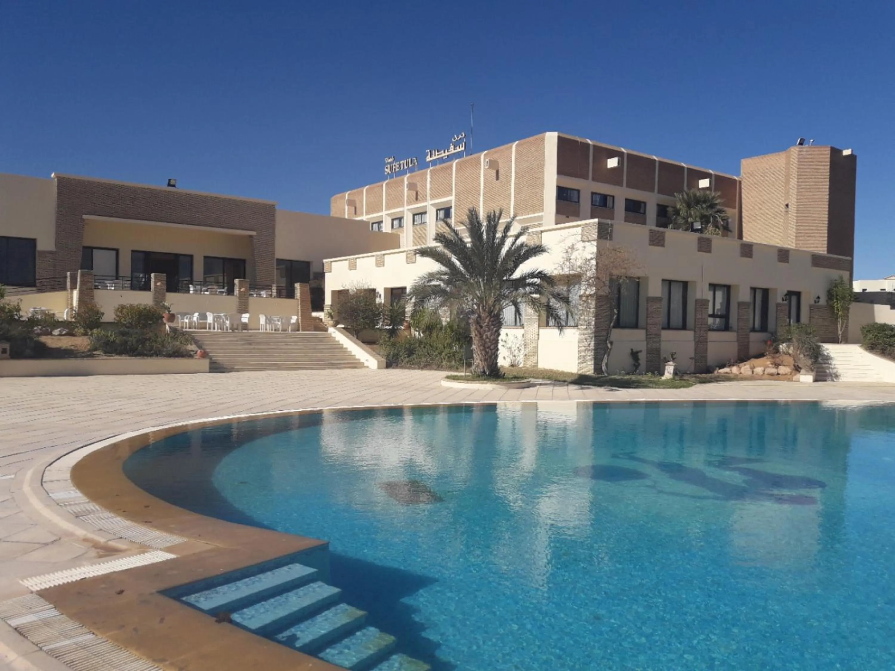 Swimming pool in Sufetula Hotel