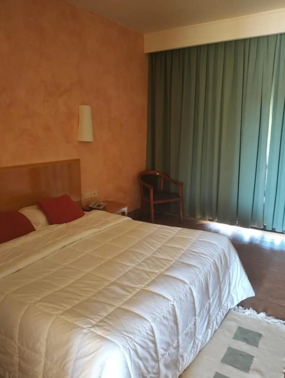Property building, Bed in Sufetula Hotel