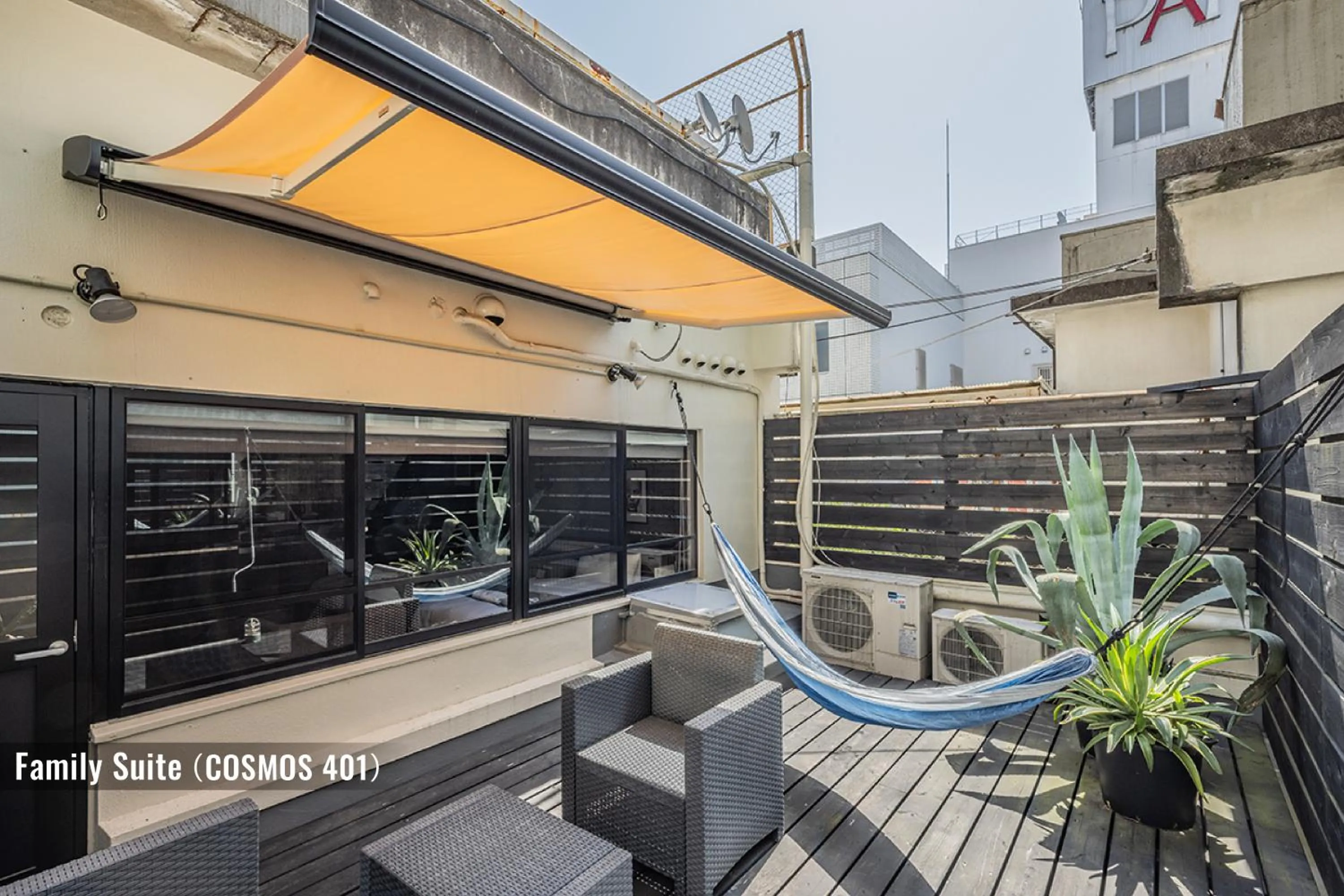 Balcony/Terrace in ビル泊 -Birupaku Decentralized Hotel-