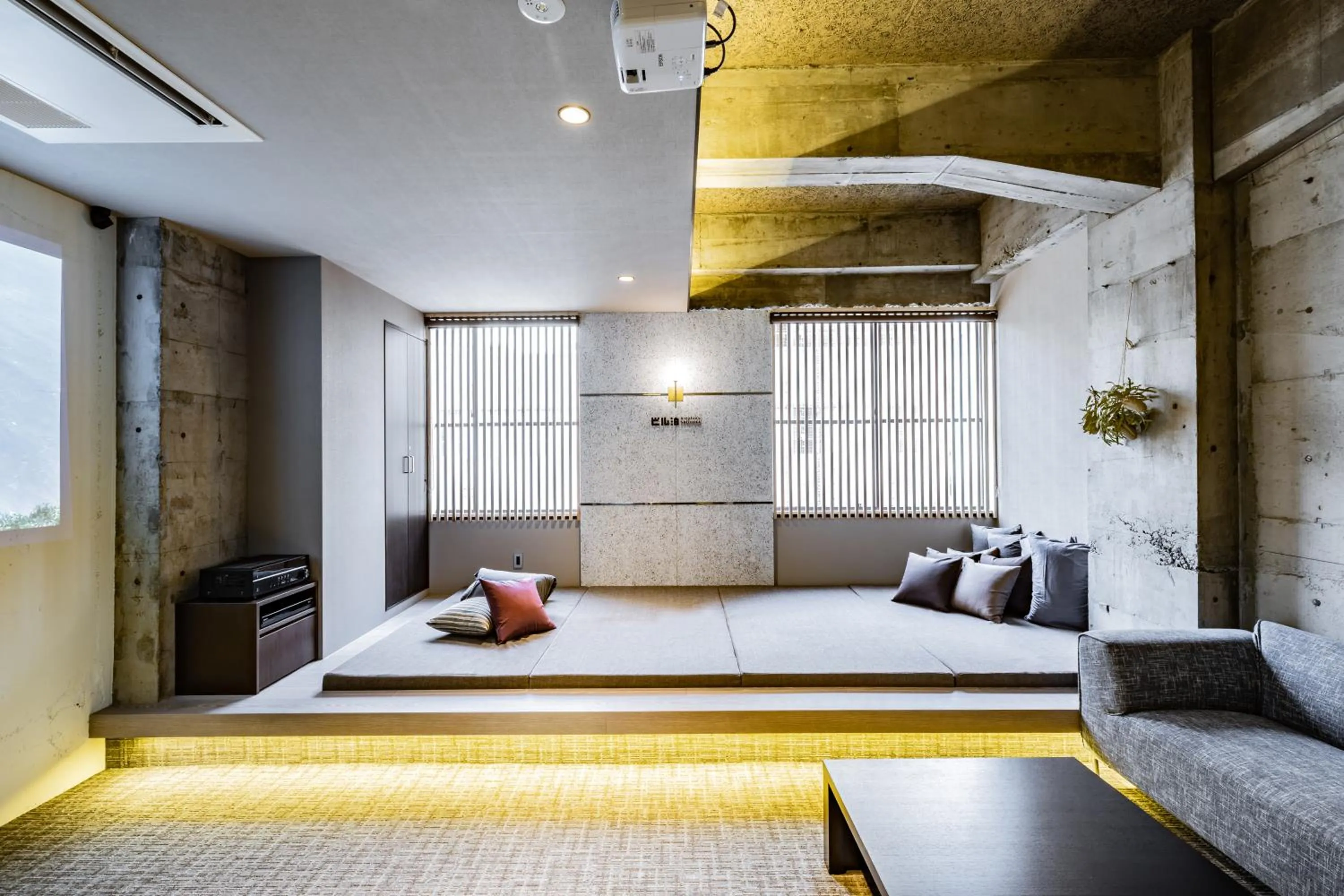 Photo of the whole room, Bed in ビル泊 -Birupaku Decentralized Hotel-