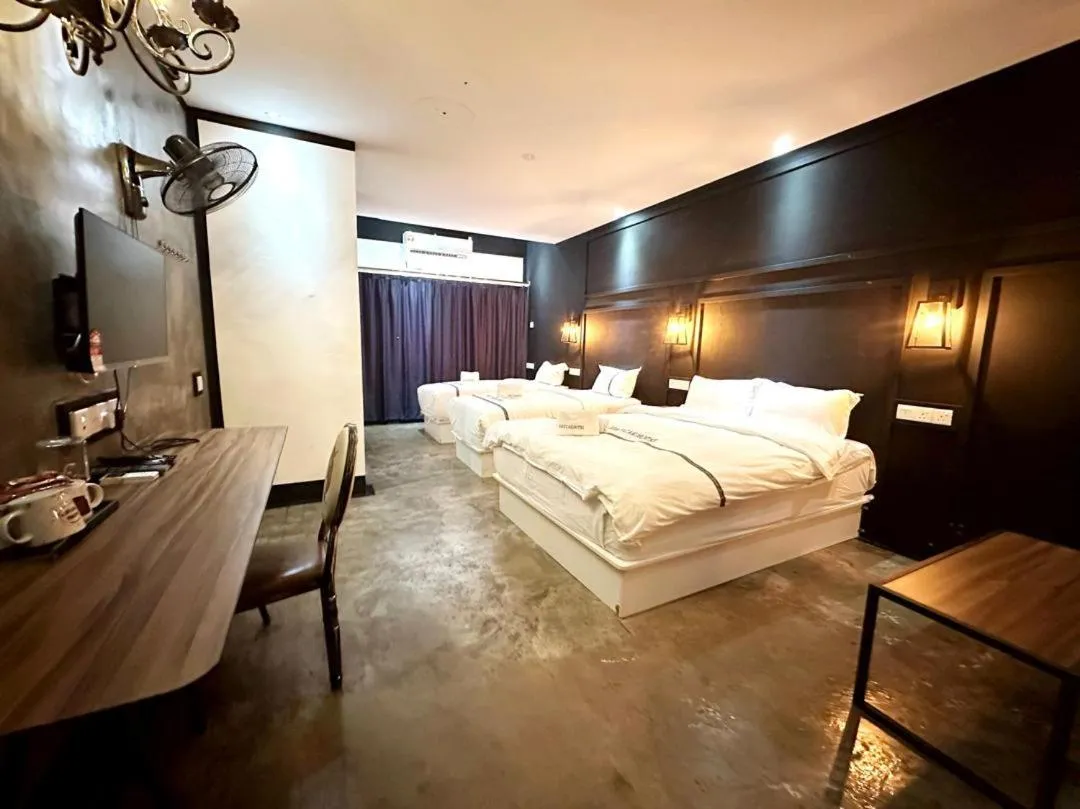 Bed in CJ HOUSE station 18 Ipoh