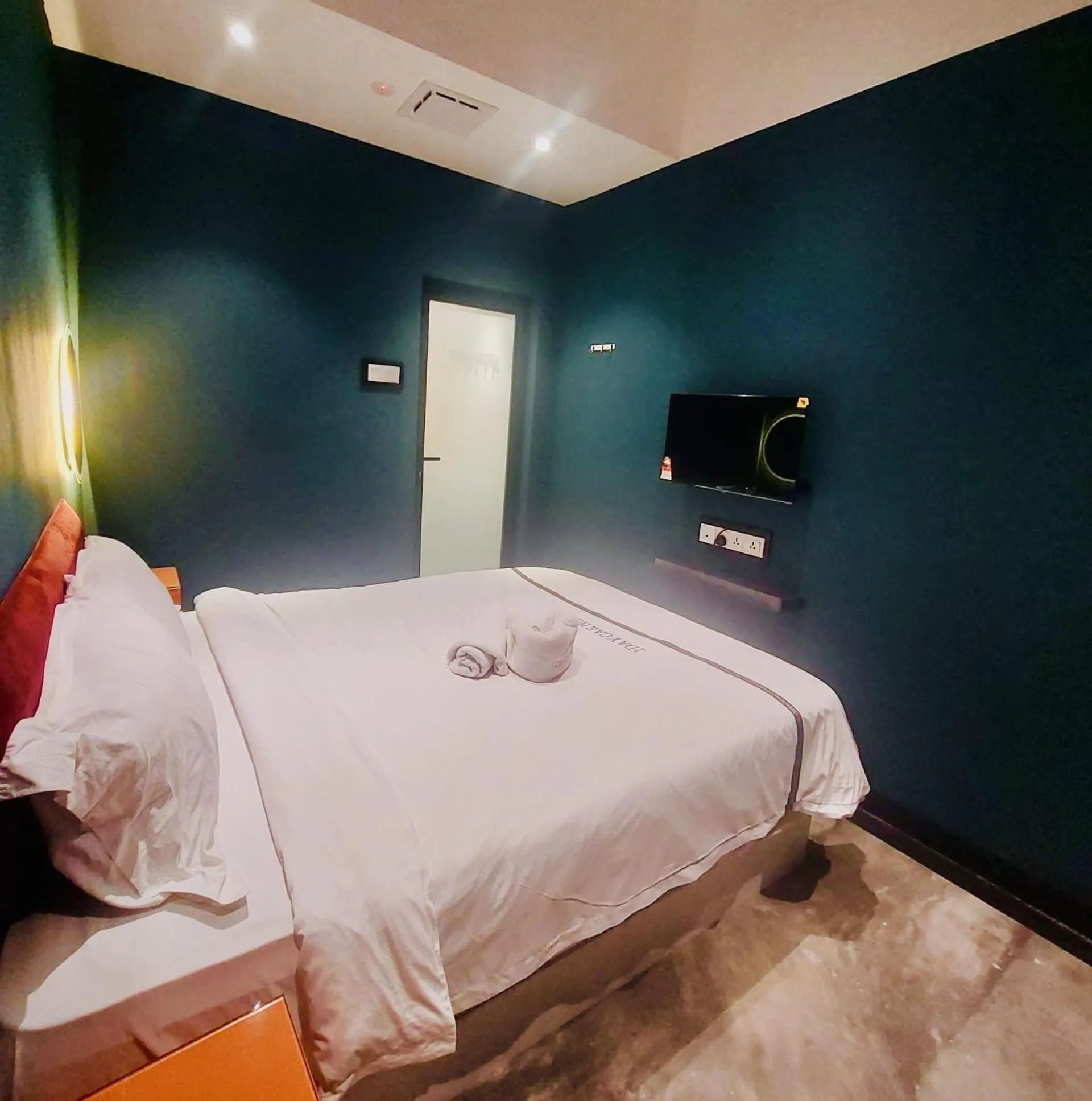 Bed in CJ HOUSE station 18 Ipoh