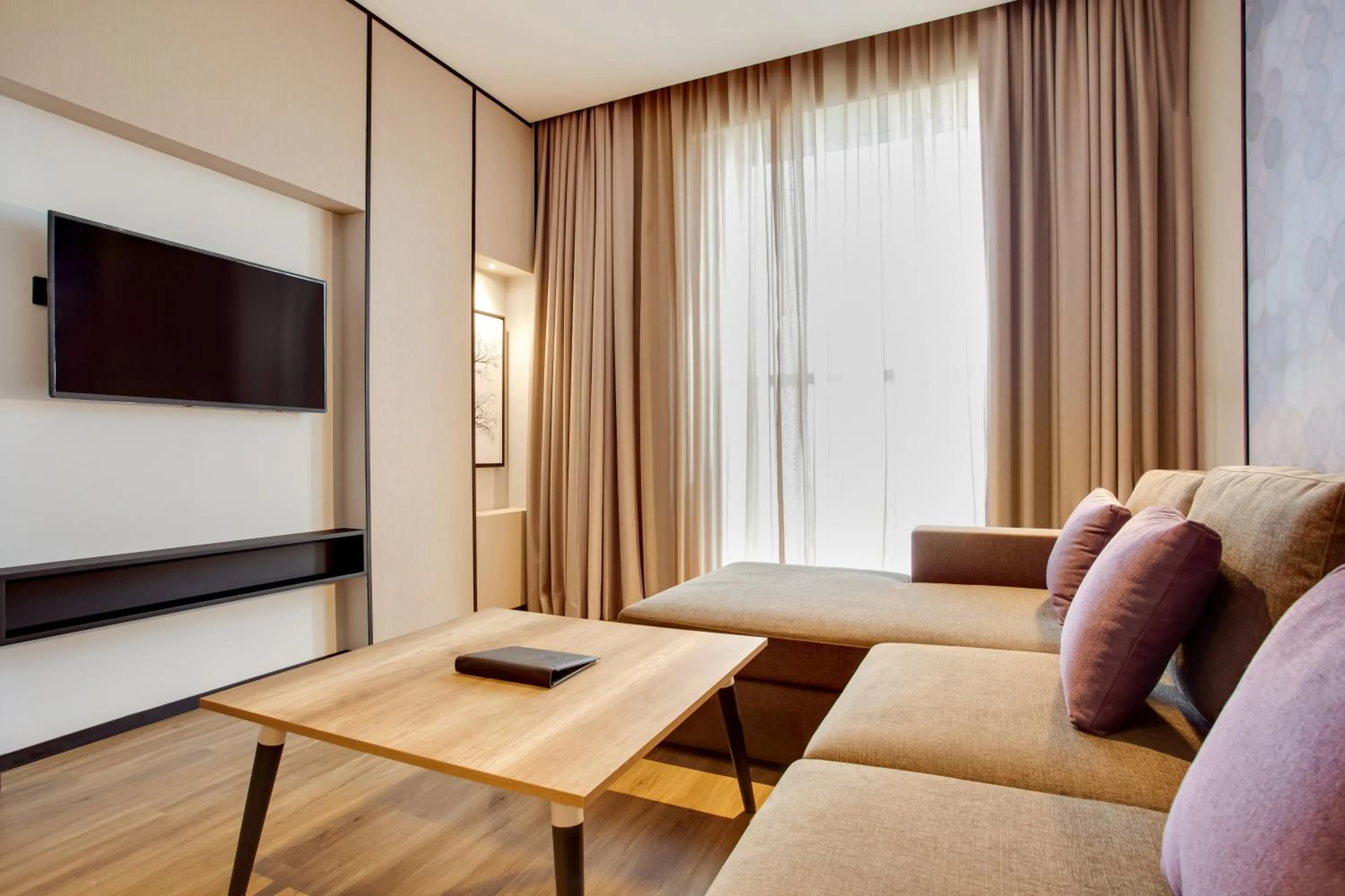 Living room in Lemon Tree Hotel, Jumeirah Dubai