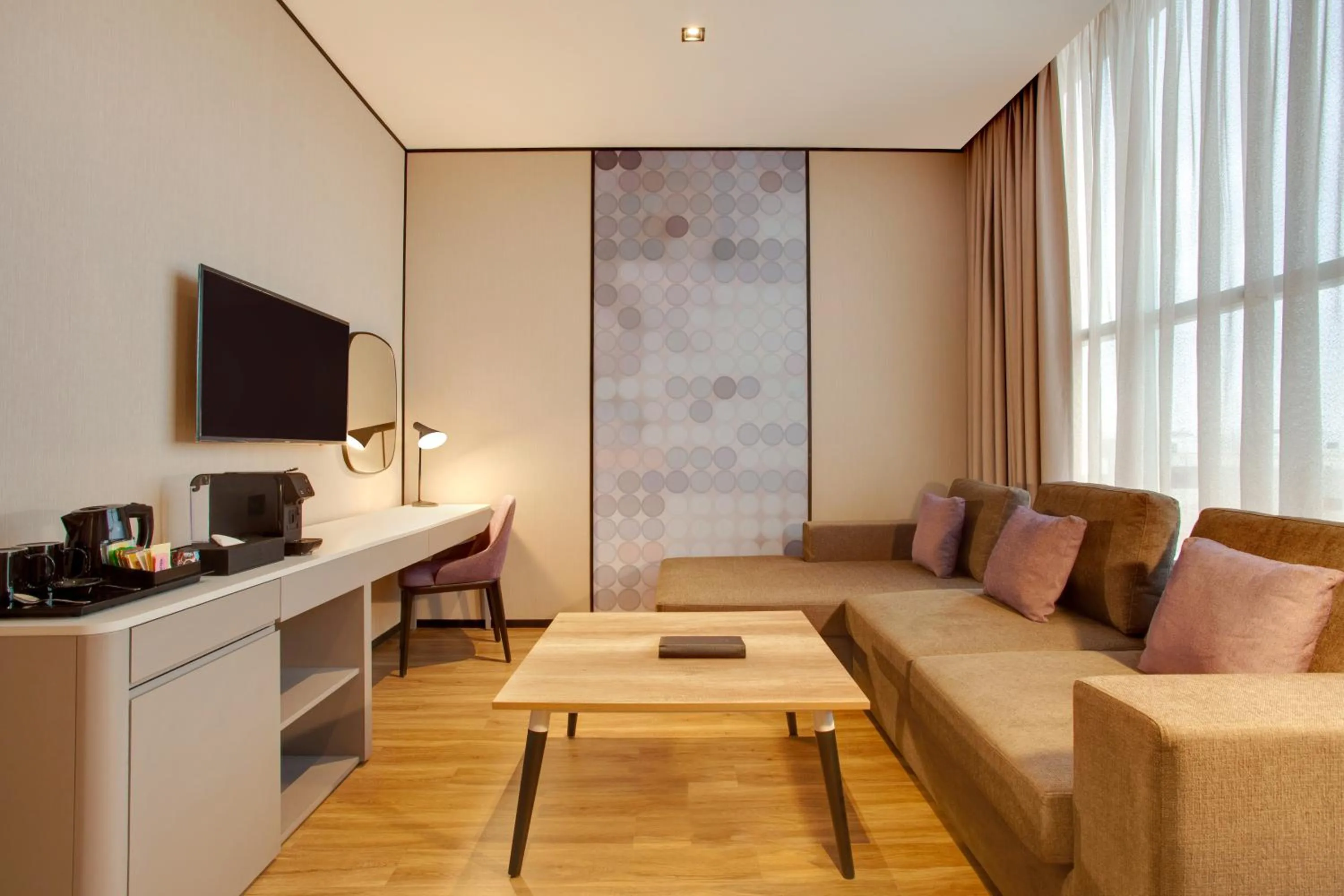 Living room in Lemon Tree Hotel, Jumeirah Dubai