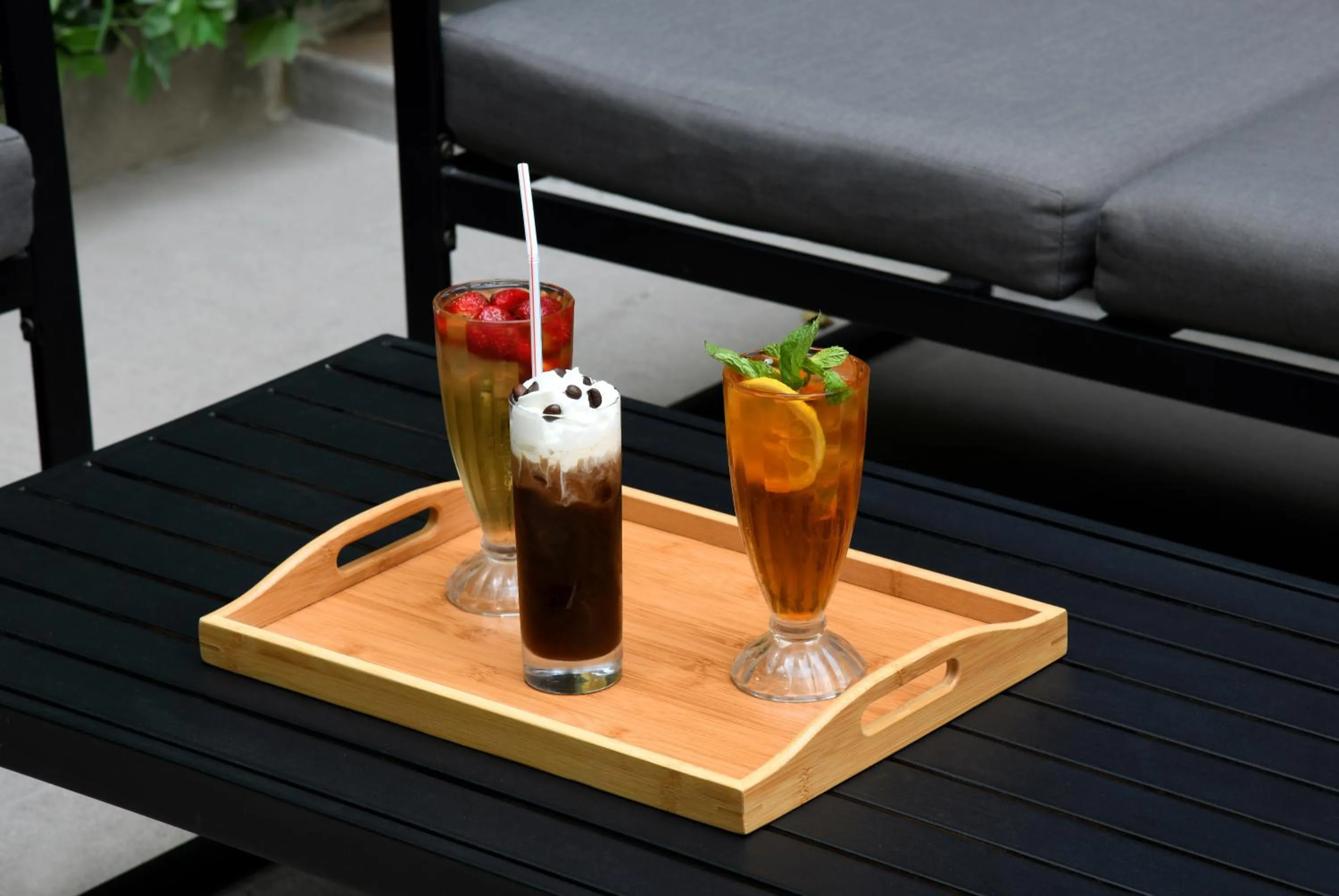 Restaurant/places to eat in Lemon Tree Hotel, Jumeirah Dubai