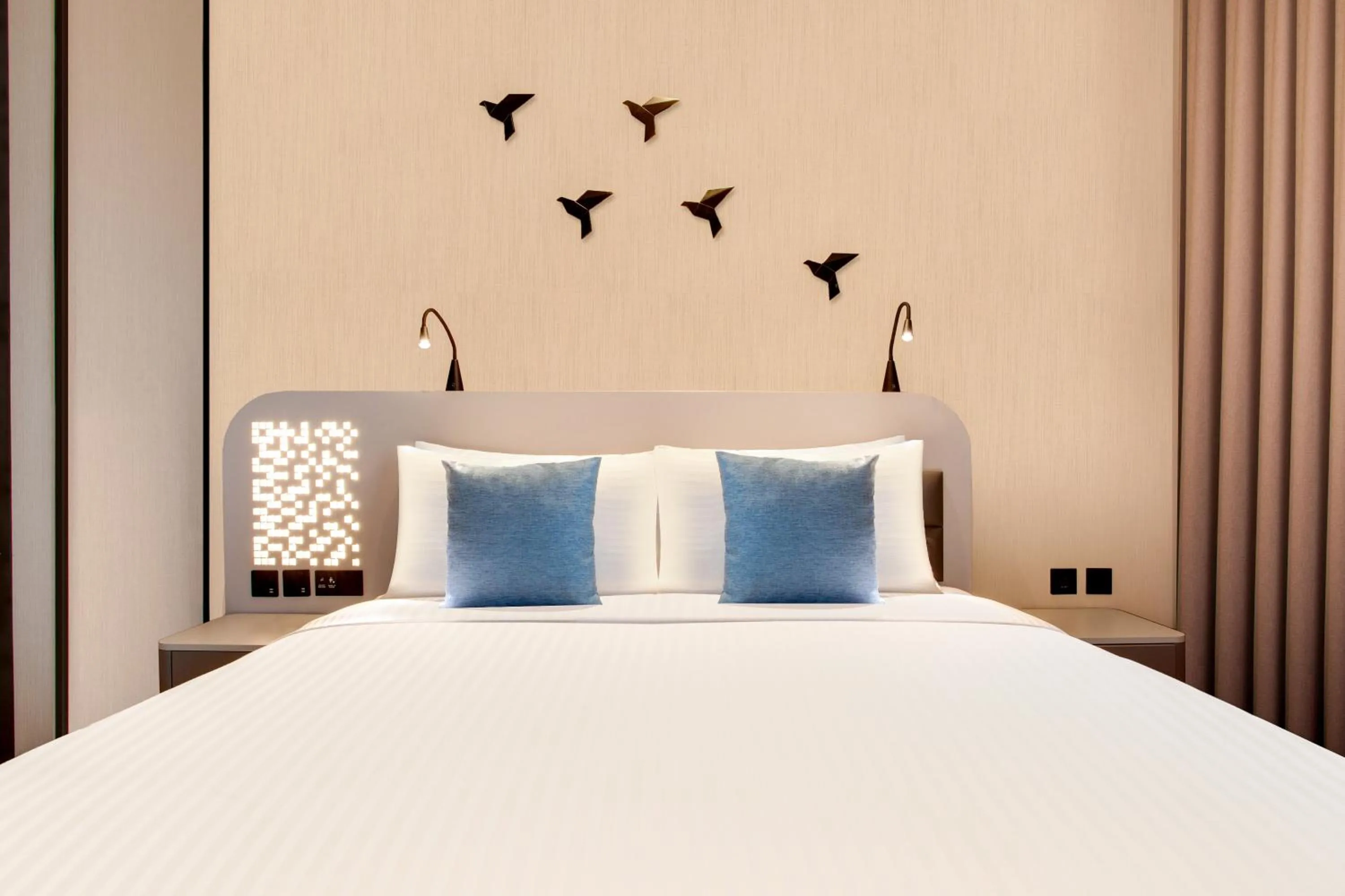 Bed in Lemon Tree Hotel, Jumeirah Dubai