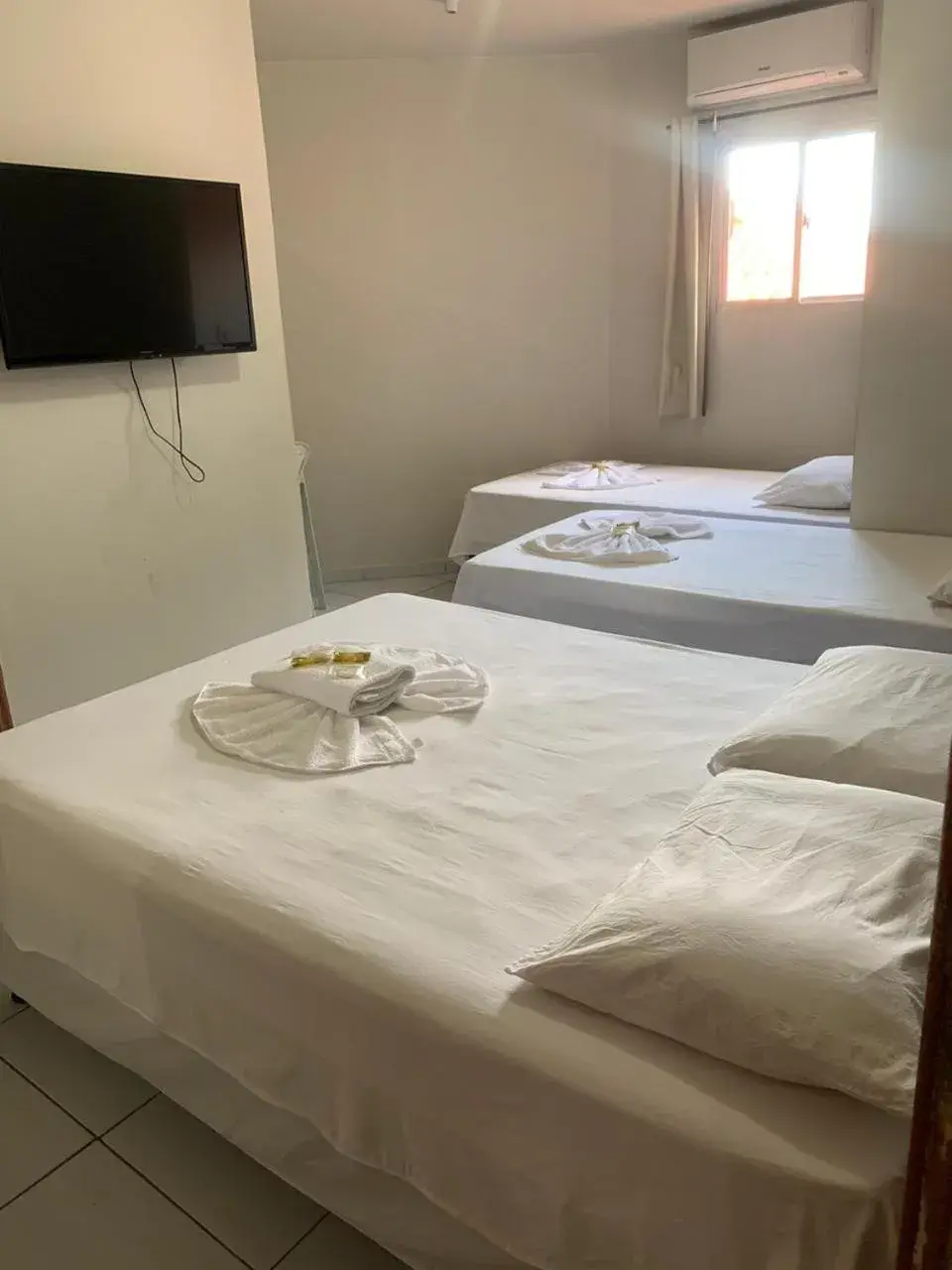 Standard Quadruple Room in Pousada Granville Standard Quadruple Room in Pousada Granville