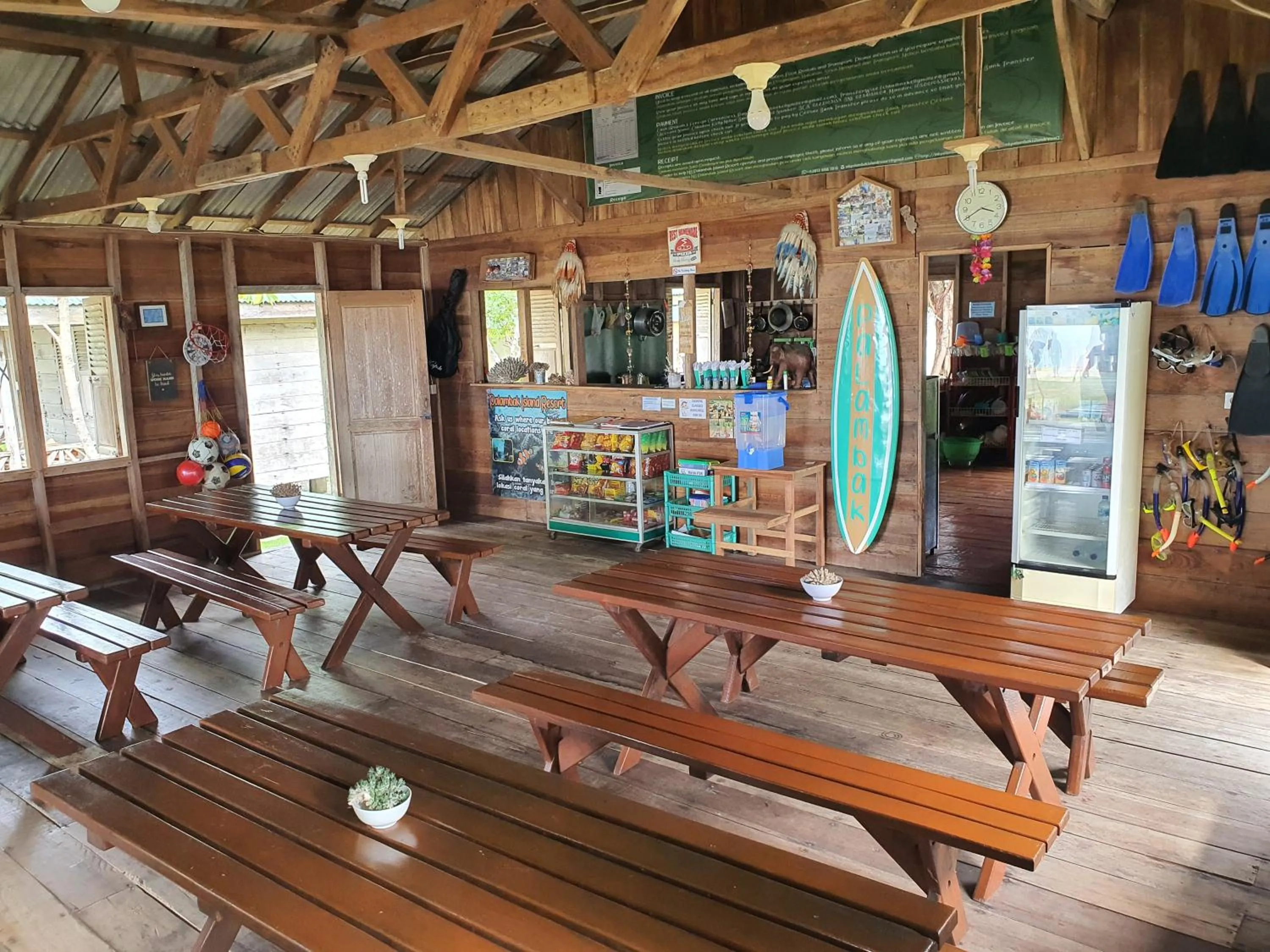 Restaurant/places to eat in MB Palambak Island Resort Pulau Banyak Aceh Singkil