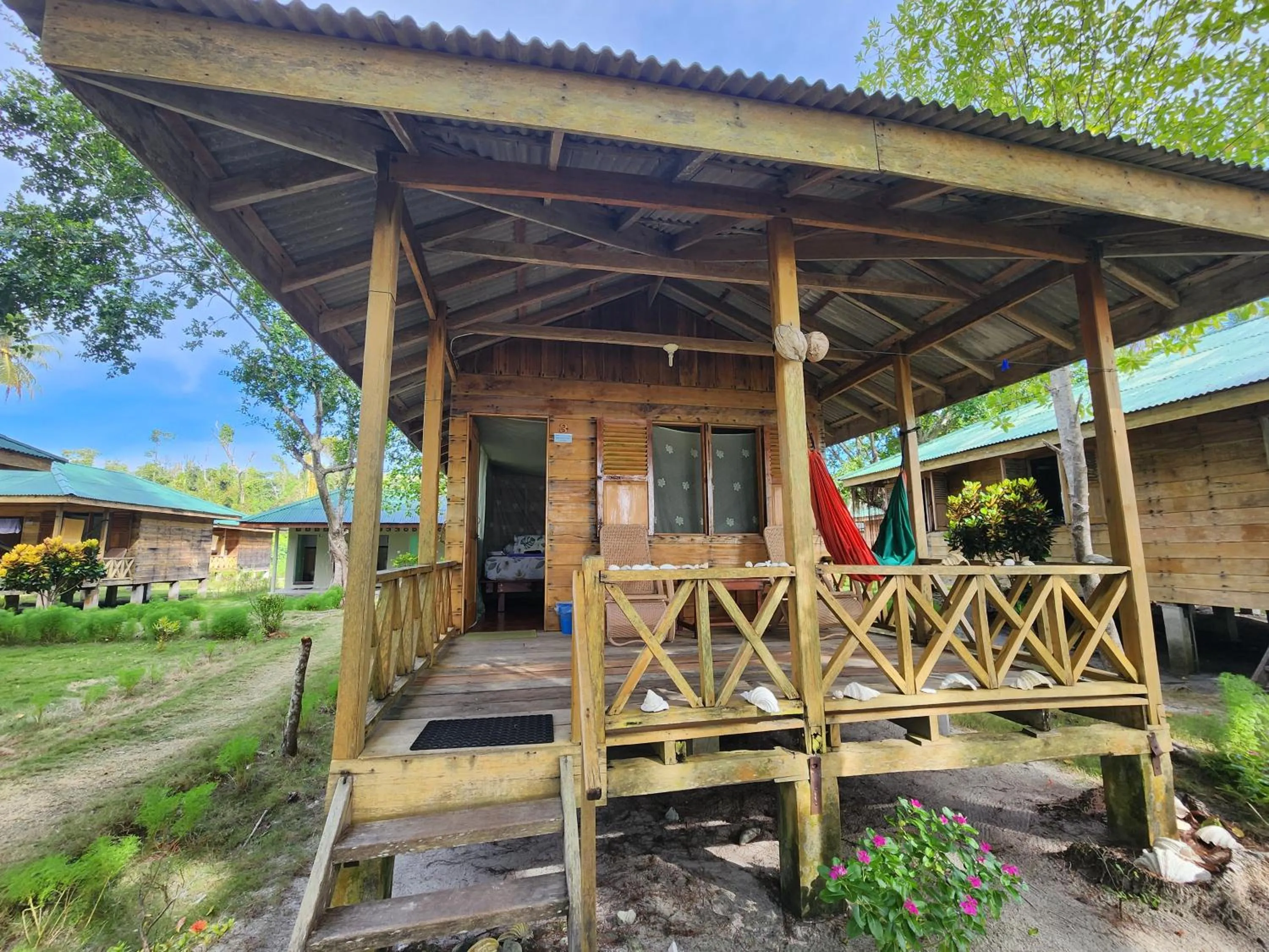 MB Palambak Island Resort Pulau Banyak Aceh Singkil