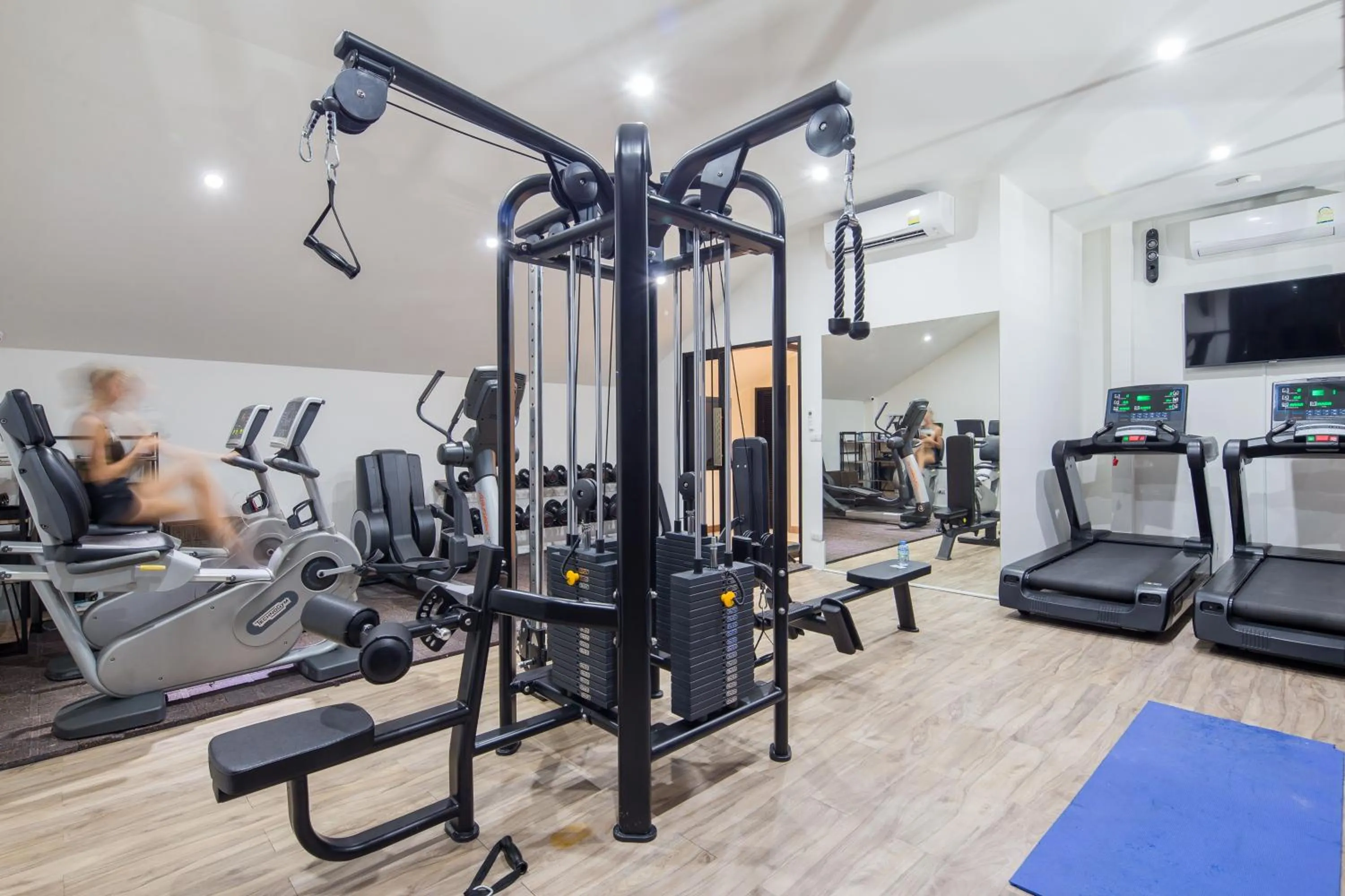 Fitness centre/facilities in Palmyrah Surin Beach Residence