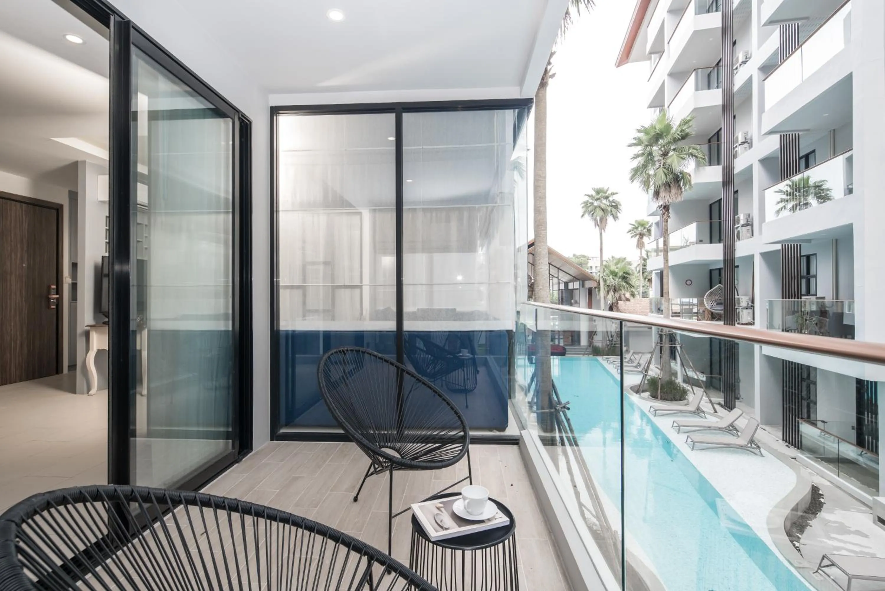 Balcony/Terrace in Palmyrah Surin Beach Residence