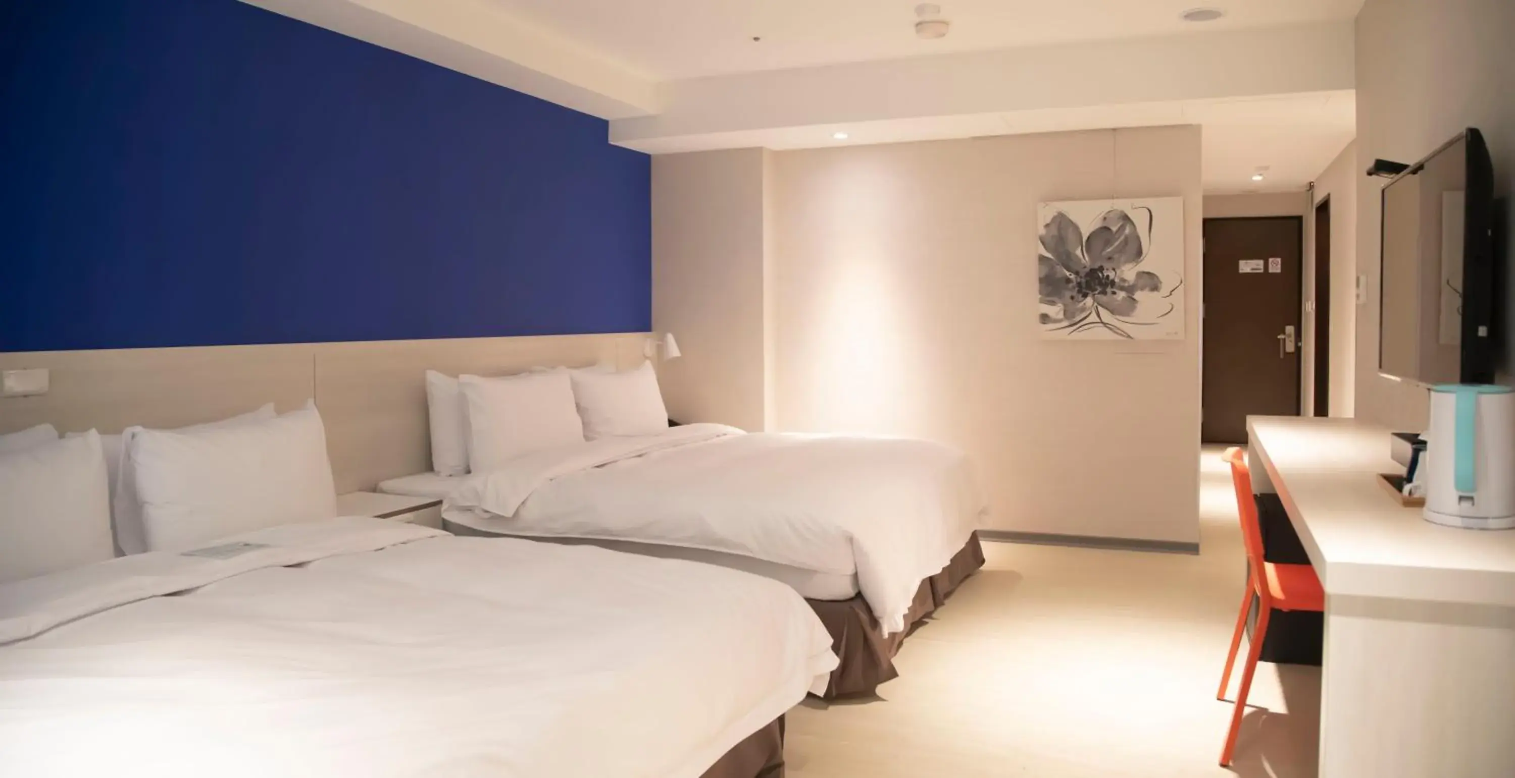 Deluxe Quadruple Room in HATAGO+ THE ALLEY Deluxe Quadruple Room in HATAGO+ THE ALLEY