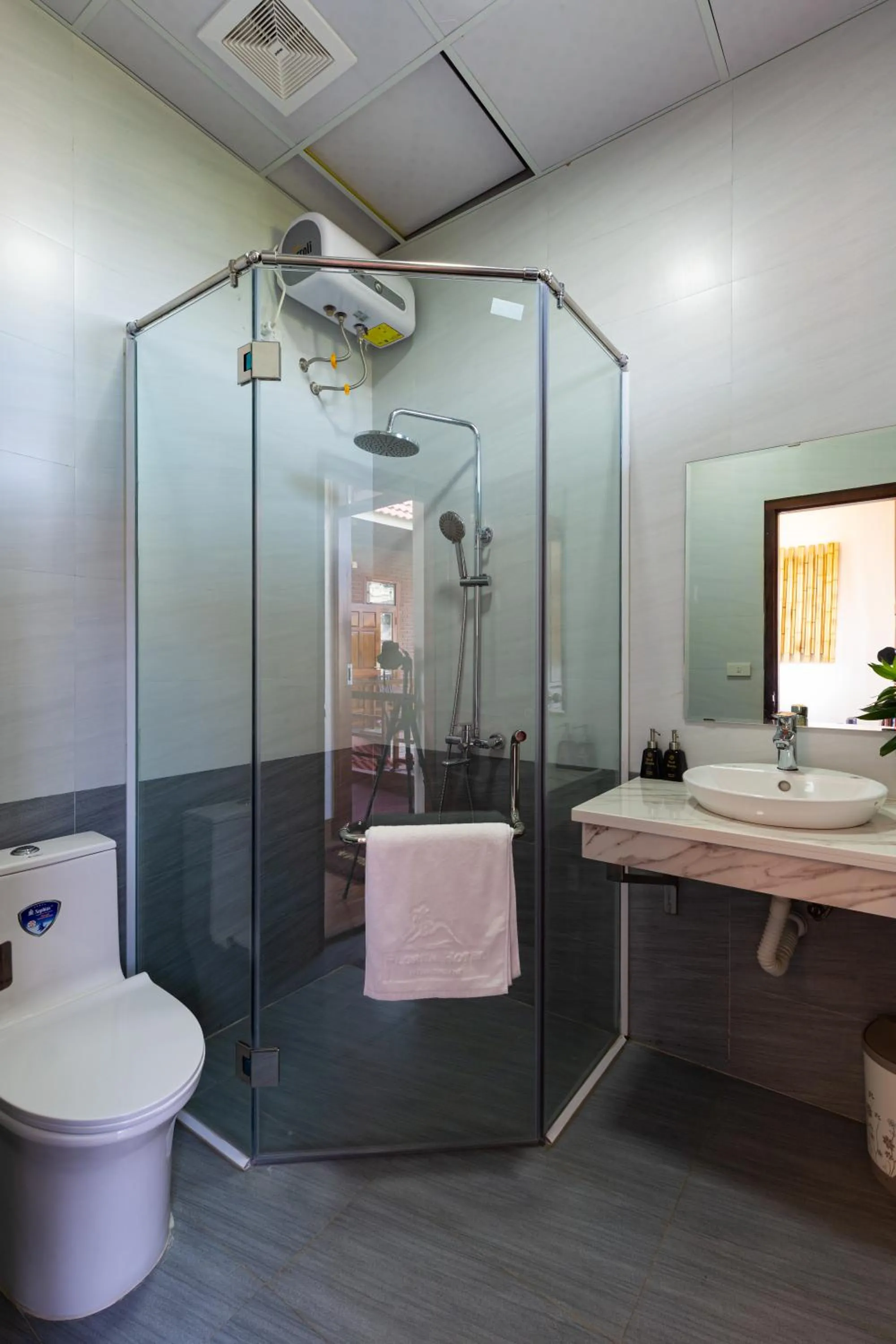Bathroom in Việt Xưa Homestay