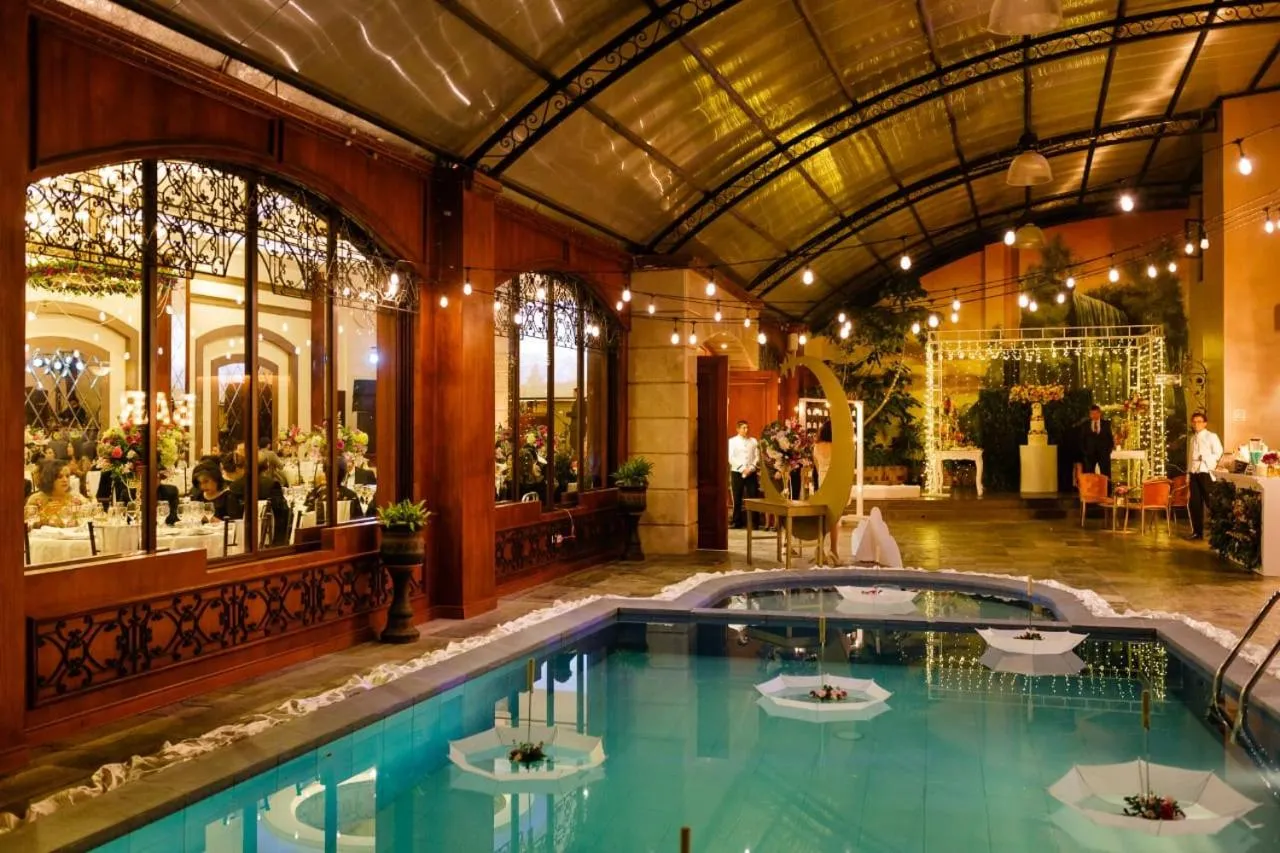 Grand Victoria Boutique Hotel