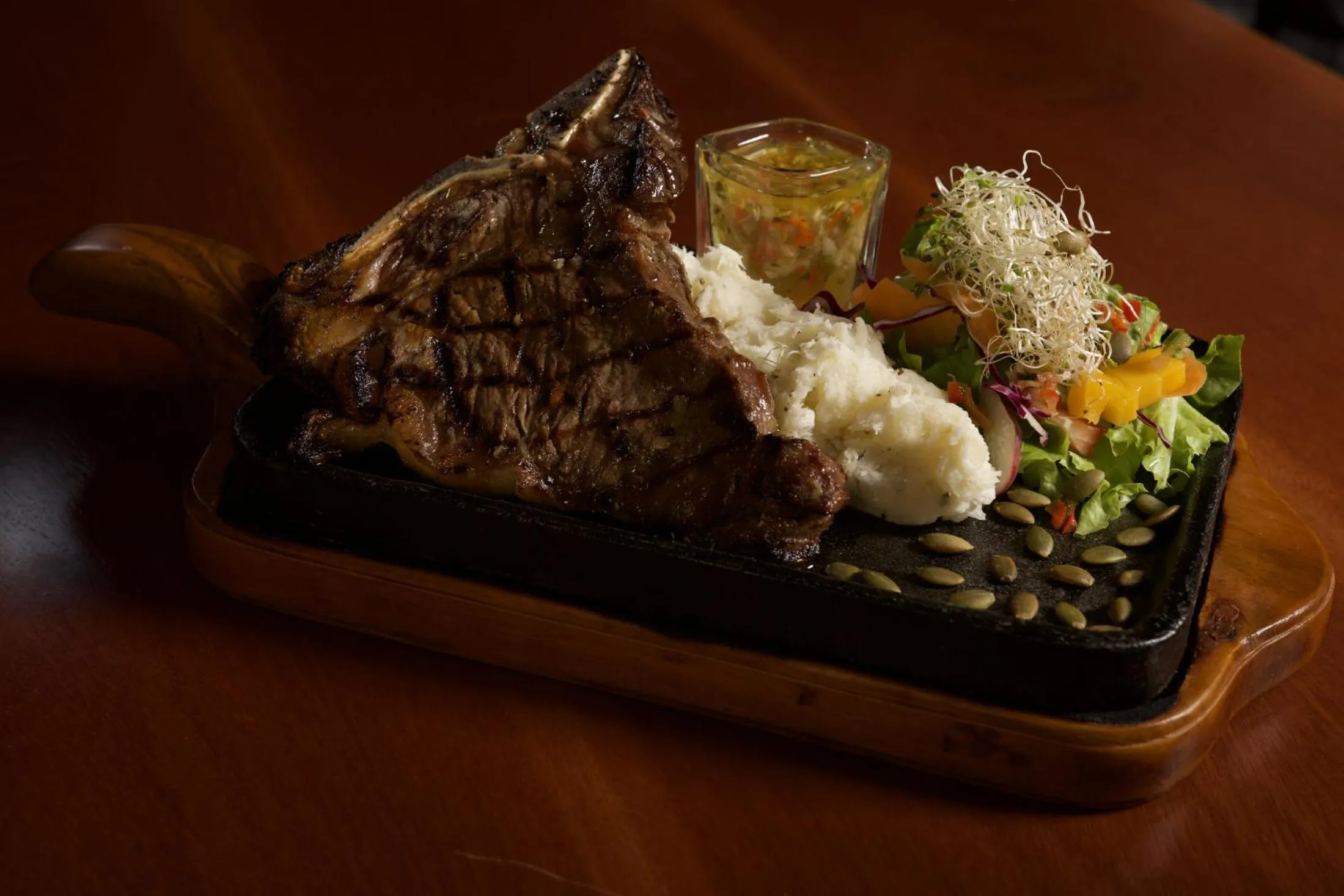 Grand Victoria Boutique Hotel