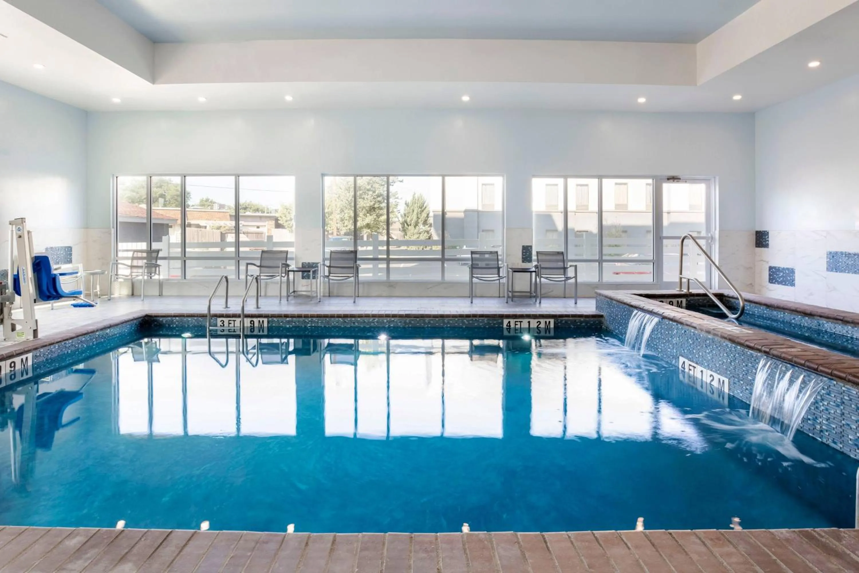 Swimming pool in TownePlace Suites Amarillo West/Medical Center