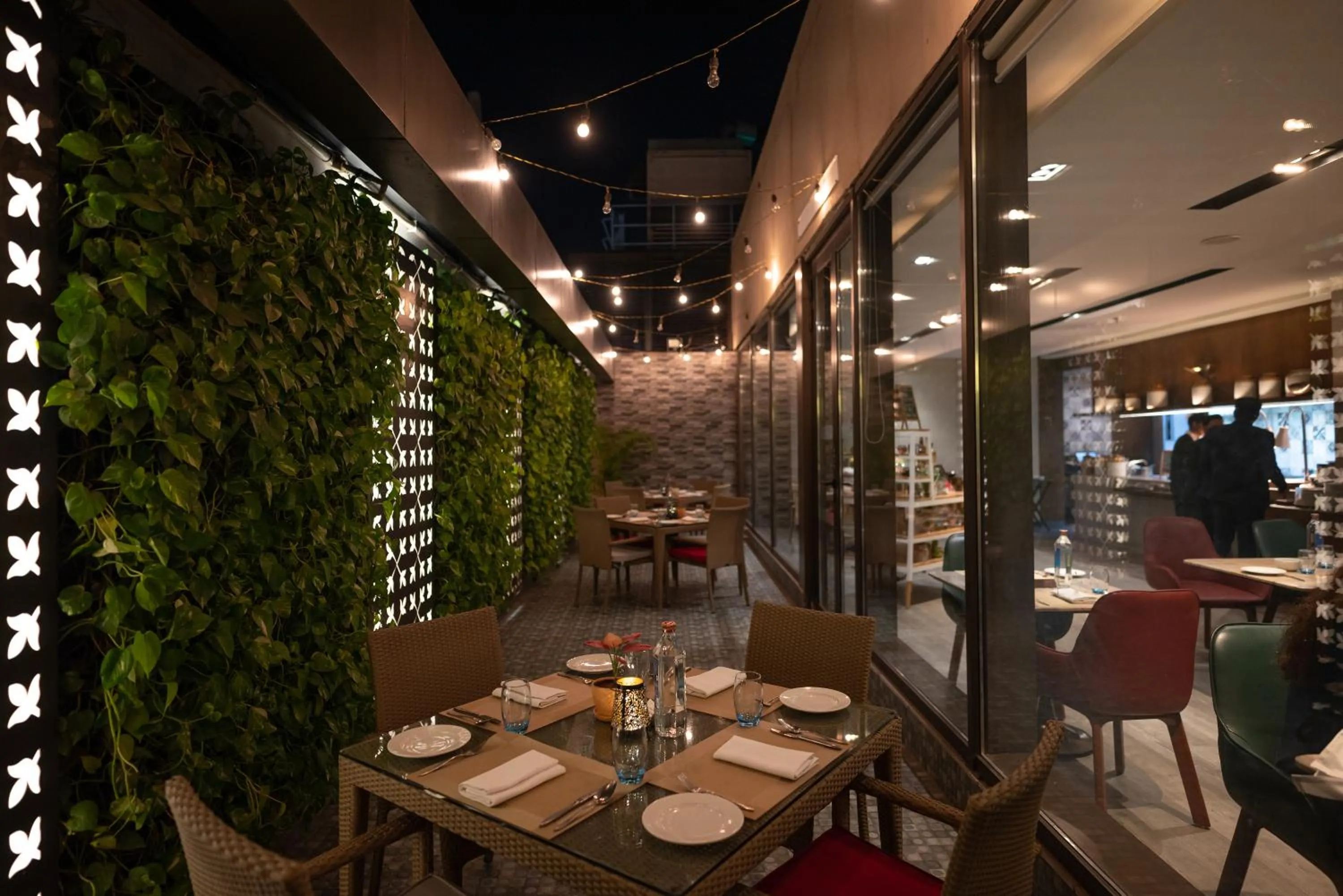 Restaurant/places to eat in Courtyard by Marriott Amritsar