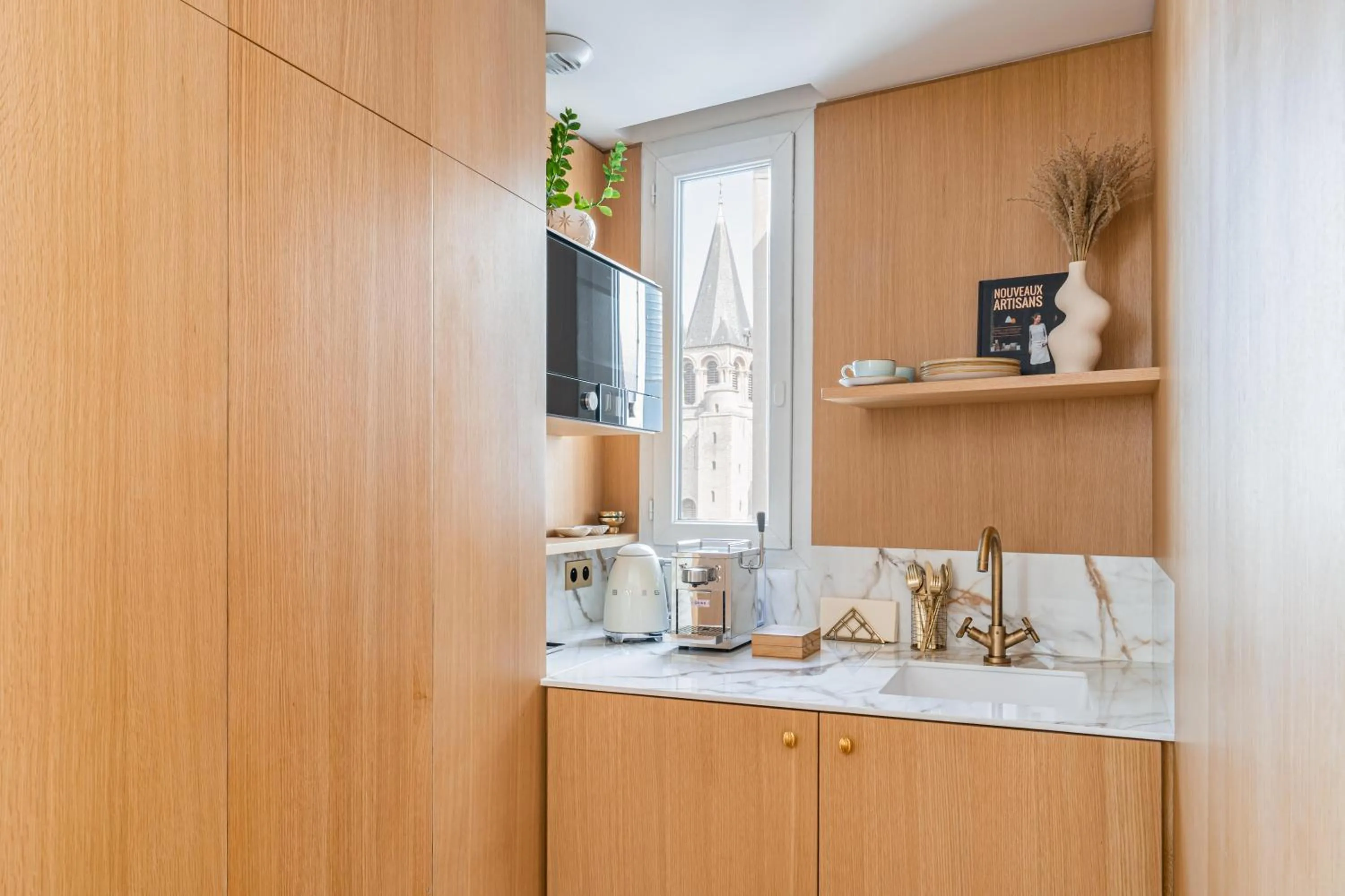 Kitchen or kitchenette in Hôtel Madison