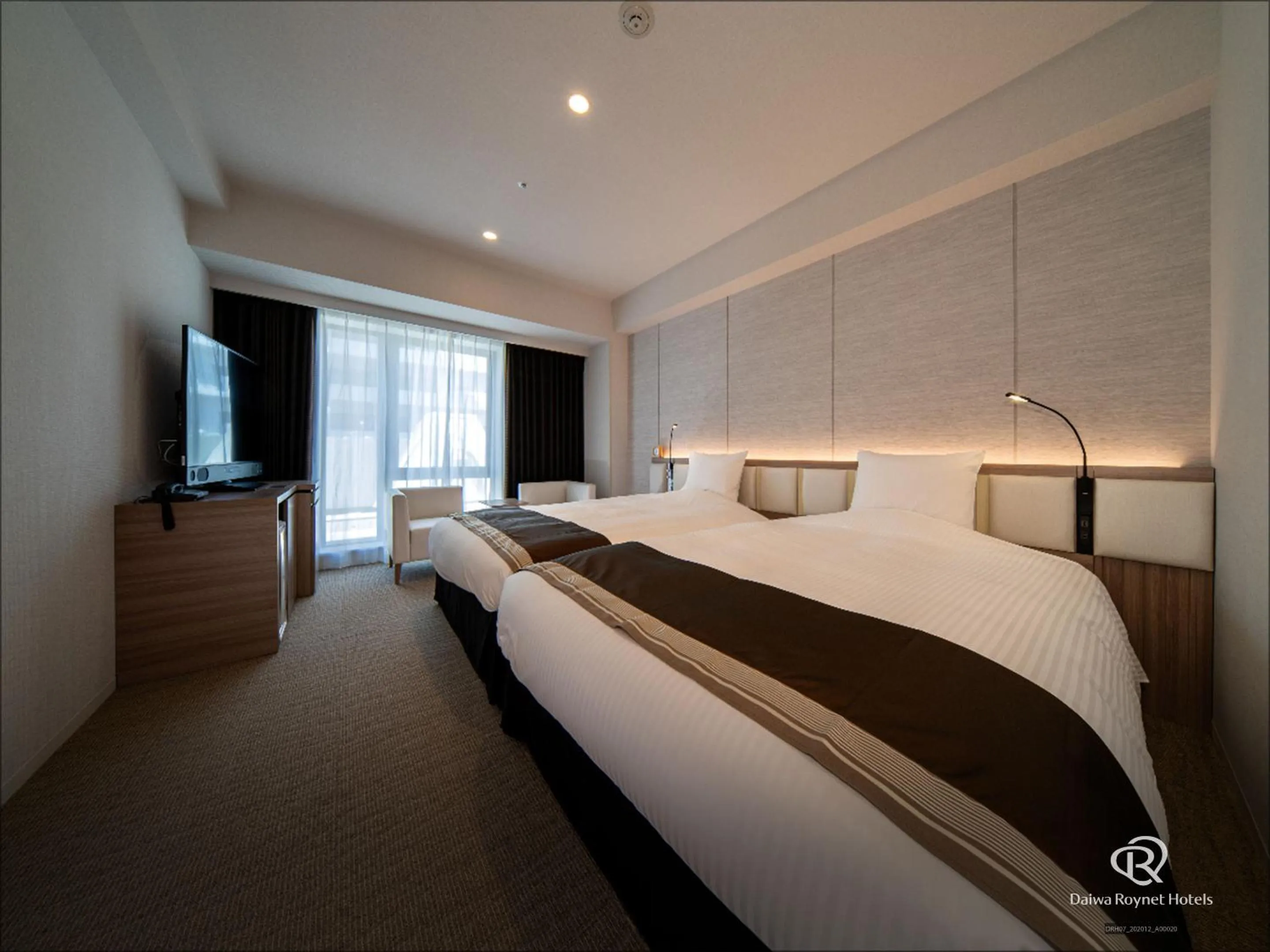 Photo of the whole room, Bed in Daiwa Roynet Hotel Okinawa-Kenchomae