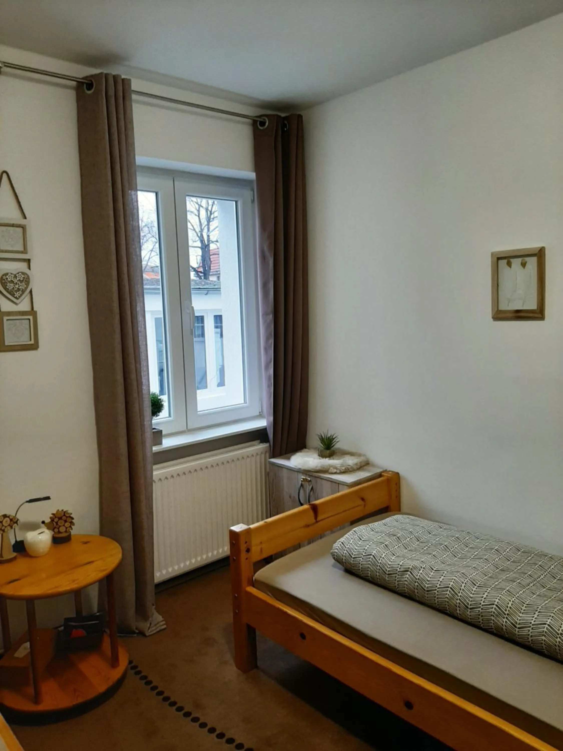 Bed in New Hostel Berlin Mitte FREE SNACK hot tea and coffee